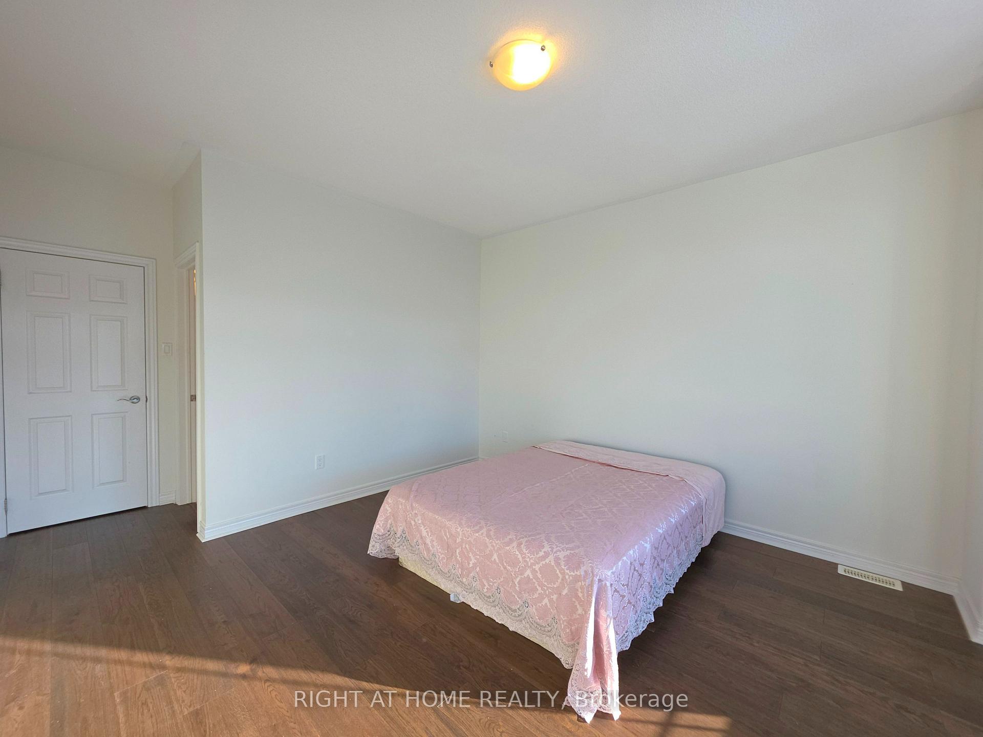 Photo 40 of 93 Oberfrick Avenue, Vaughan, Patterson — HOMEH
