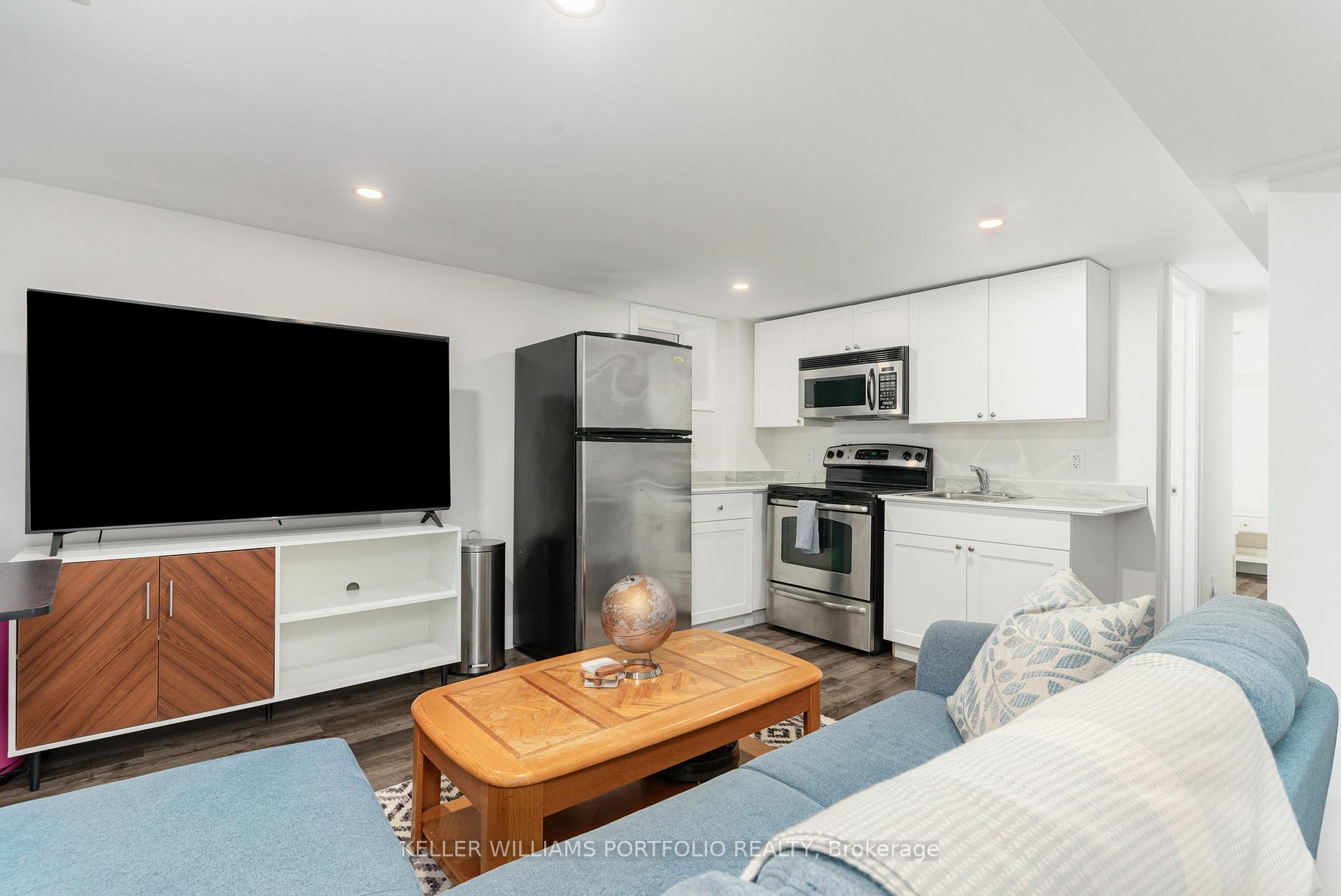 Front of Unit Lower, 329 Runnymede Road