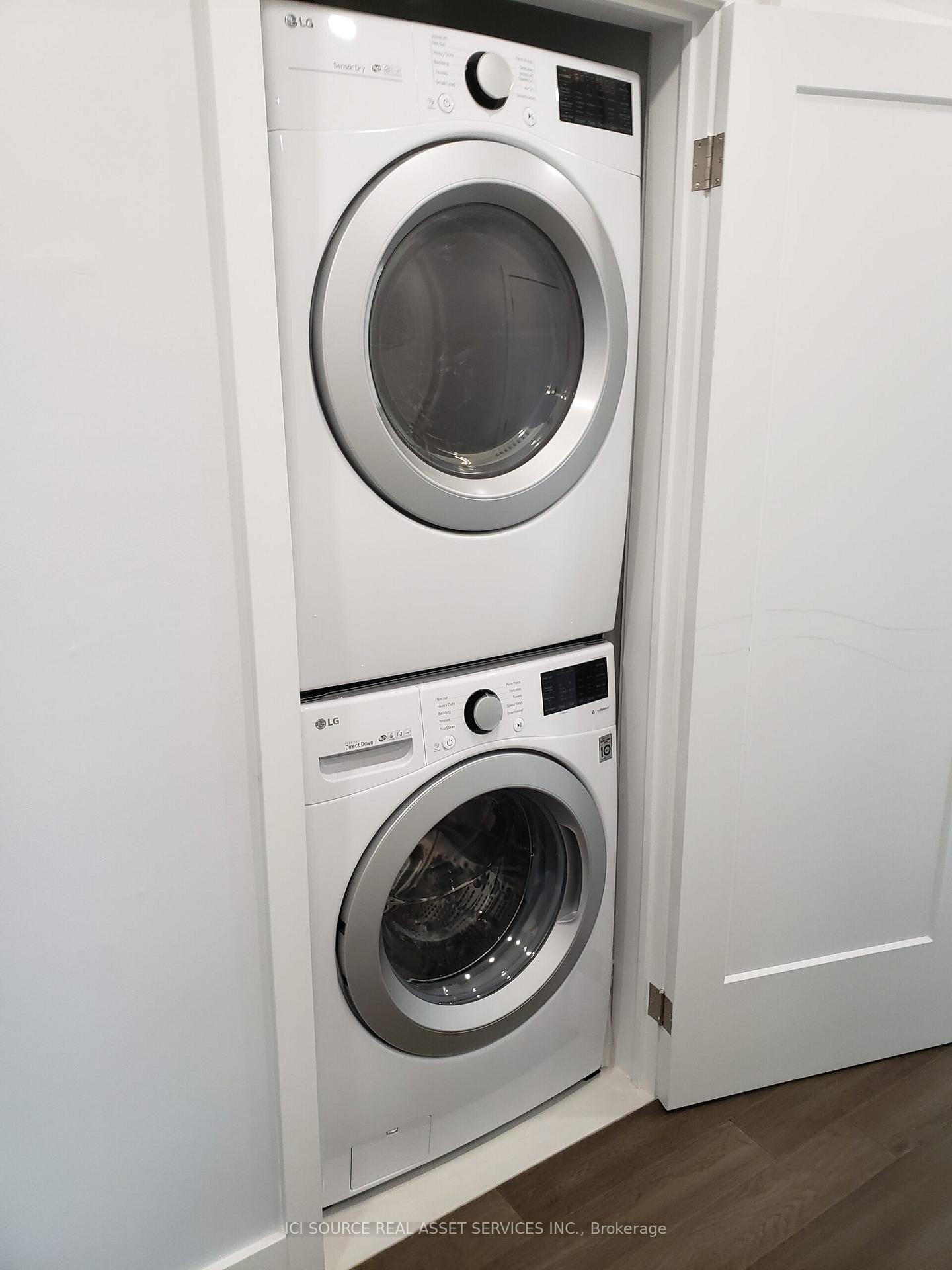 Photo 3 of Unit Upper, 21 Manitoba Street, Etobicoke, Mimico — HOMEH