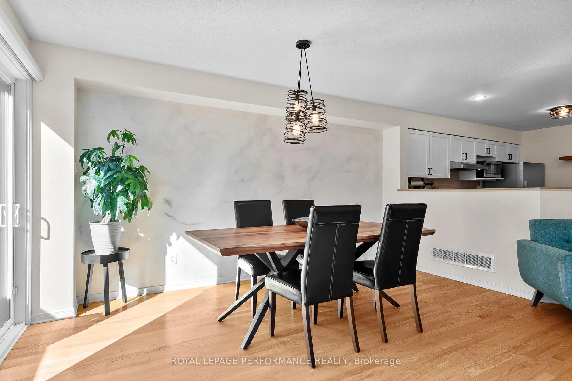Photo 11 of 287 Meilleur Private, Ottawa, Vanier — HOMEH
