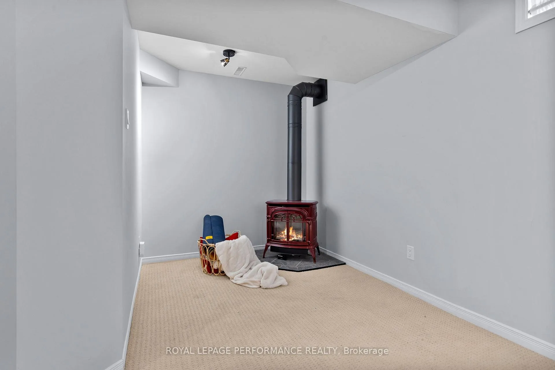 Photo 31 of 287 Meilleur Private, Ottawa, Vanier — HOMEH