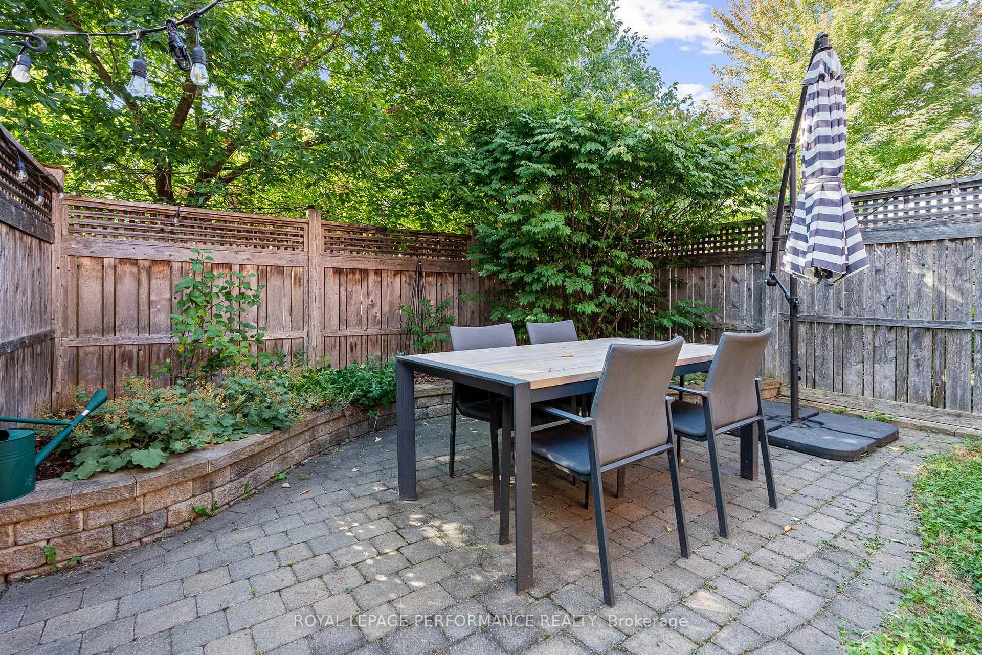 Photo 34 of 287 Meilleur Private, Ottawa, Vanier — HOMEH