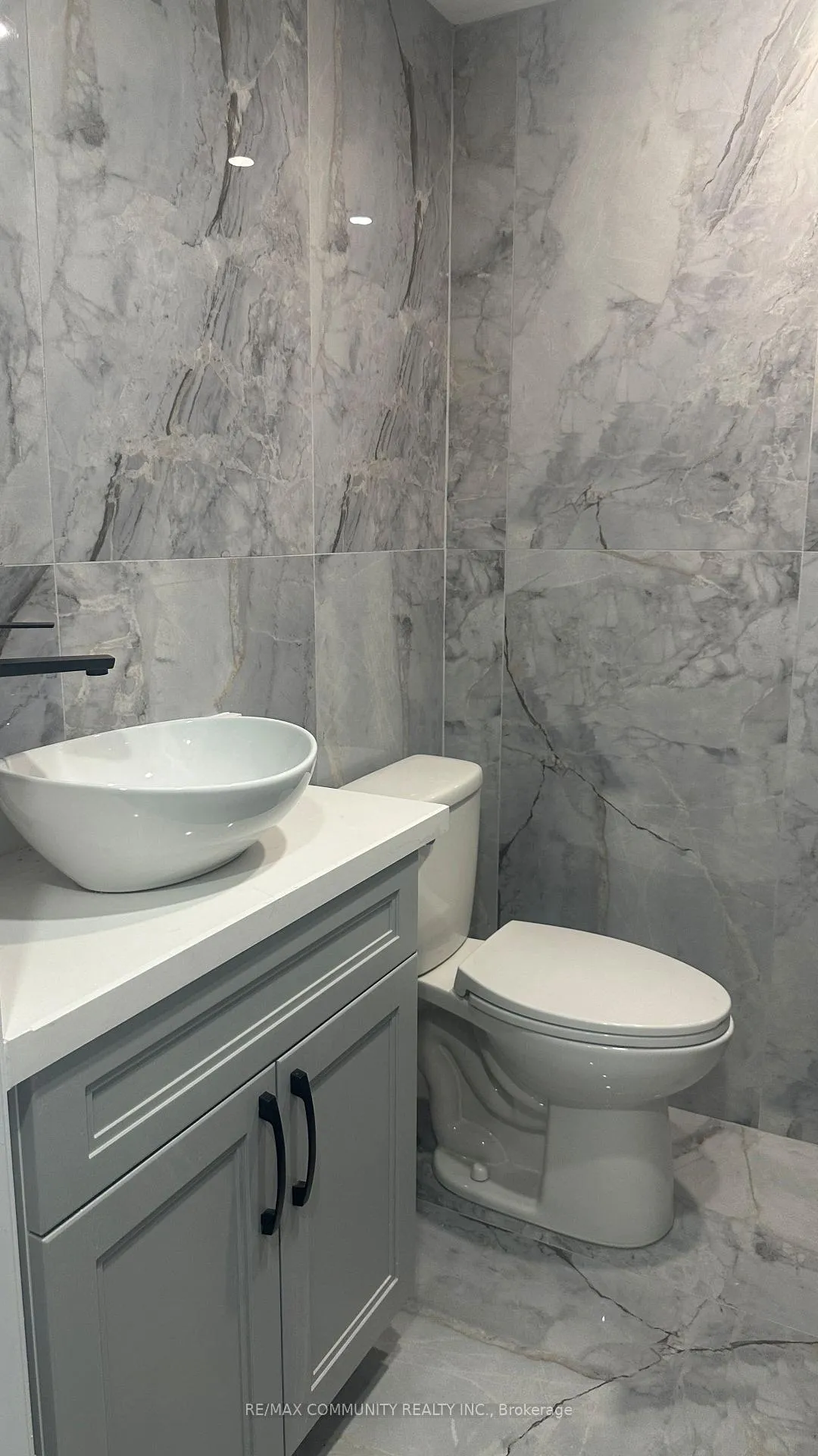 Photo 5 of 67 Conley Street, Vaughan, Lakeview Estates — HOMEH