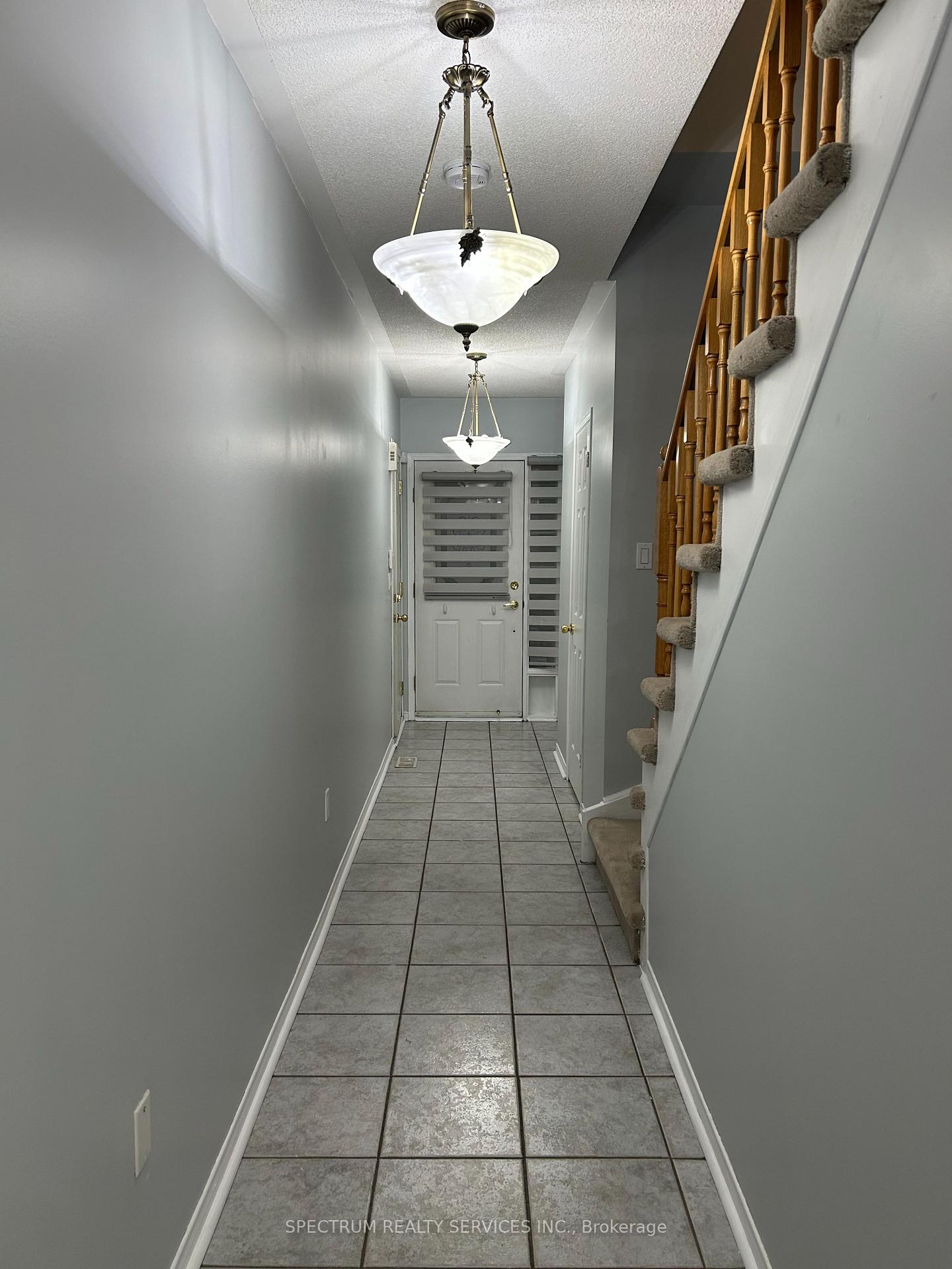 Photo 3 of 33 Monte Carlo Drive, Vaughan, Sonoma Heights — HOMEH