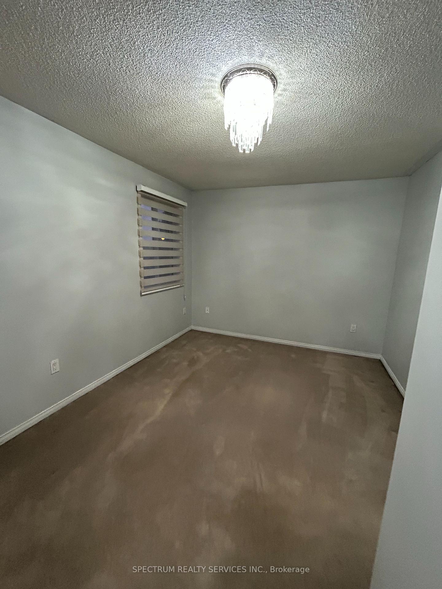 Photo 12 of 33 Monte Carlo Drive, Vaughan, Sonoma Heights — HOMEH
