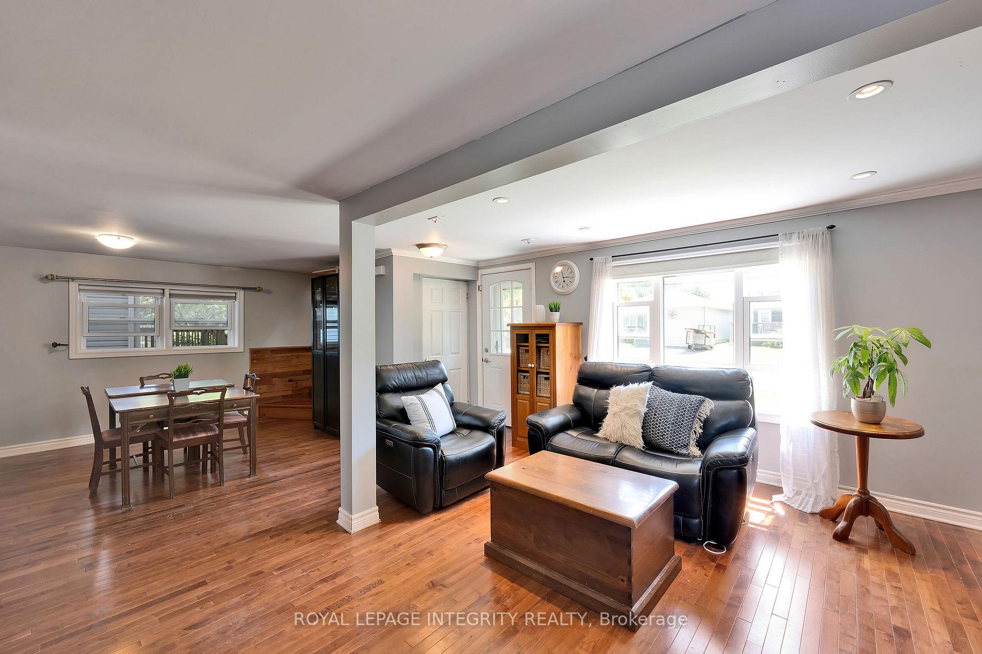 Photo 10 of 86 Charles Street, Arnprior — HOMEH