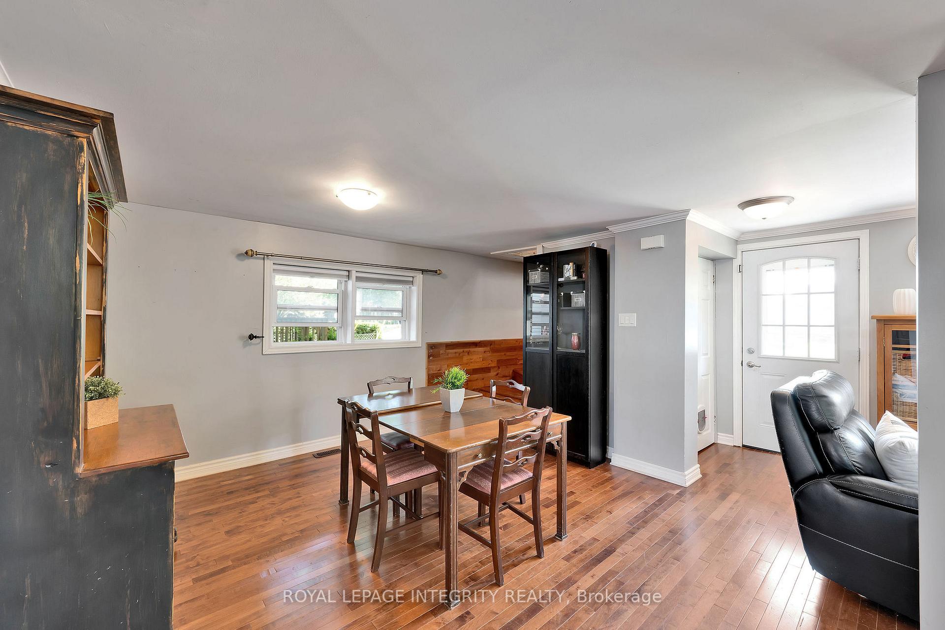 Photo 11 of 86 Charles Street, Arnprior — HOMEH