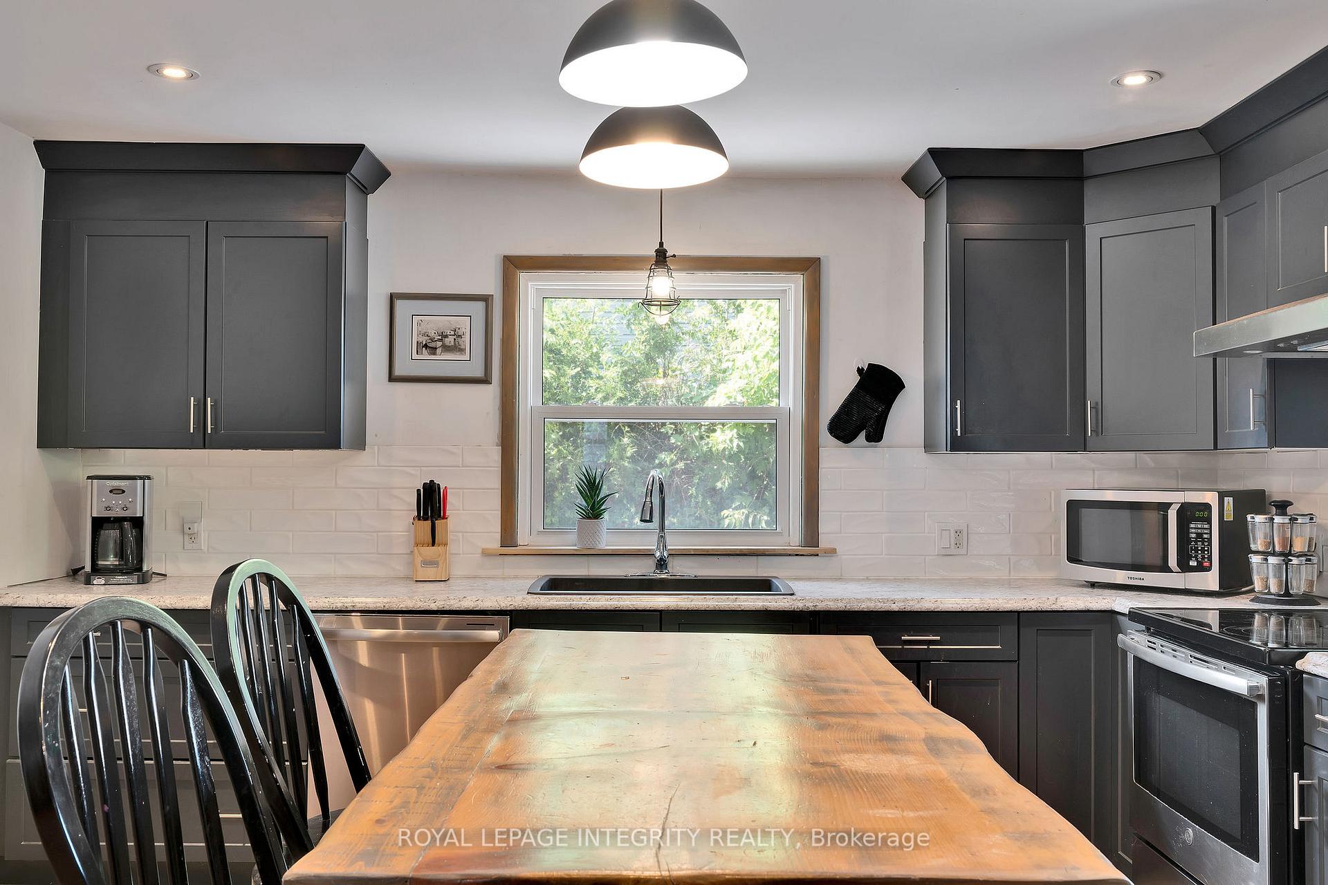 Photo 20 of 86 Charles Street, Arnprior — HOMEH