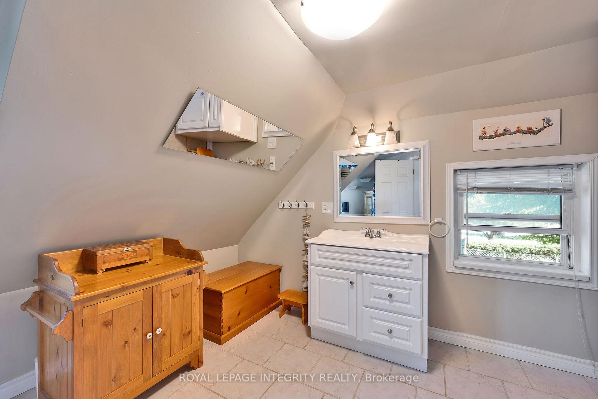 Photo 28 of 86 Charles Street, Arnprior — HOMEH