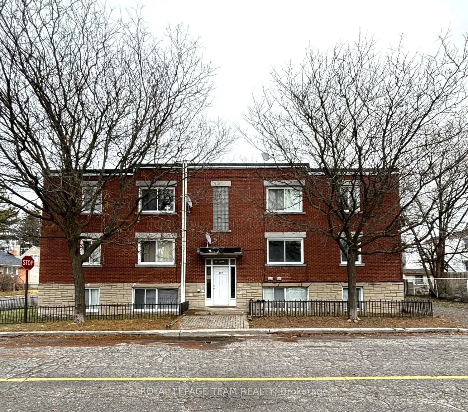 Photo 1 of Unit 3, 187 Bradley Avenue, Ottawa, Vanier — HOMEH