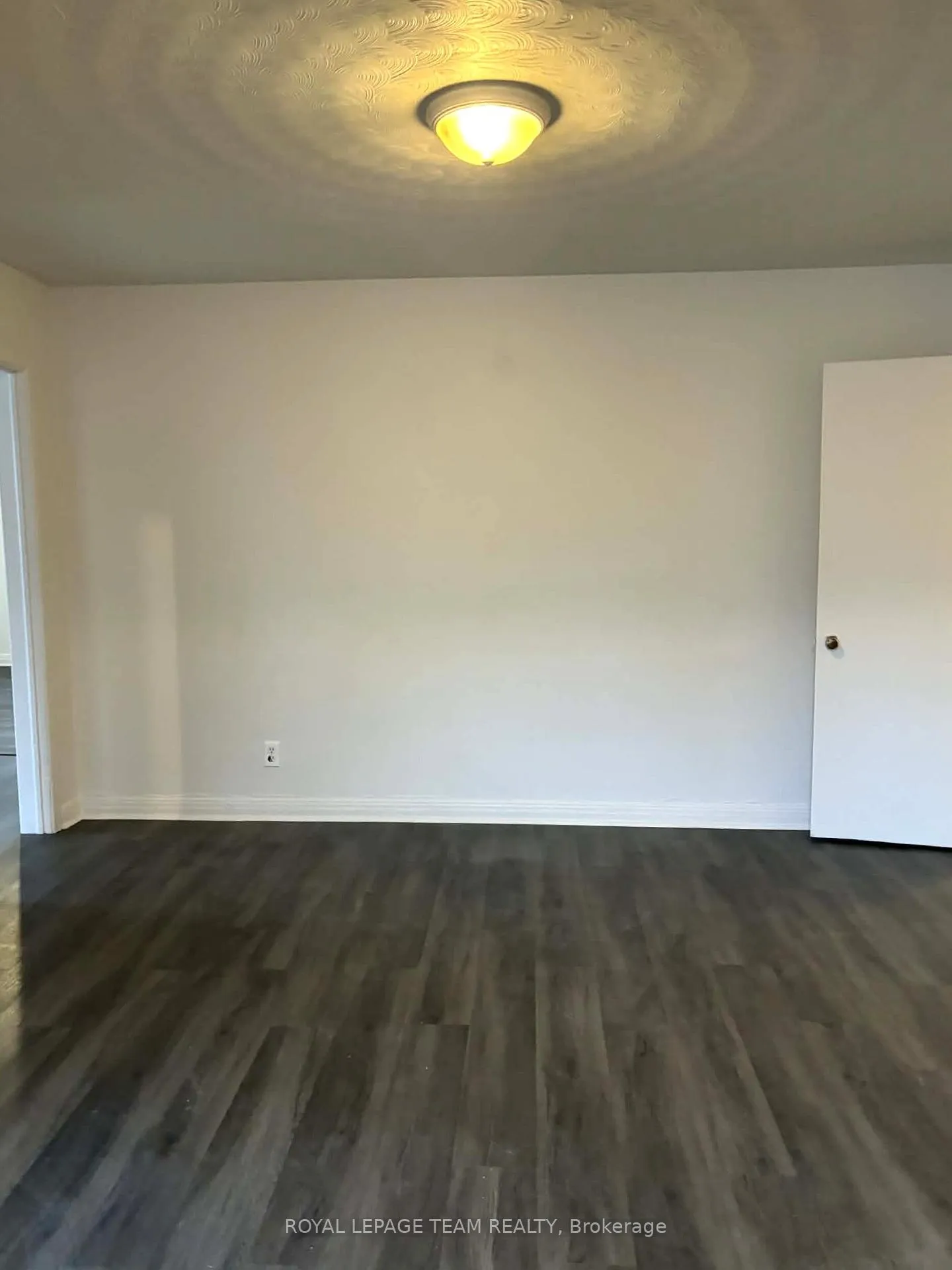 Photo 5 of Unit 3, 187 Bradley Avenue, Ottawa, Vanier — HOMEH
