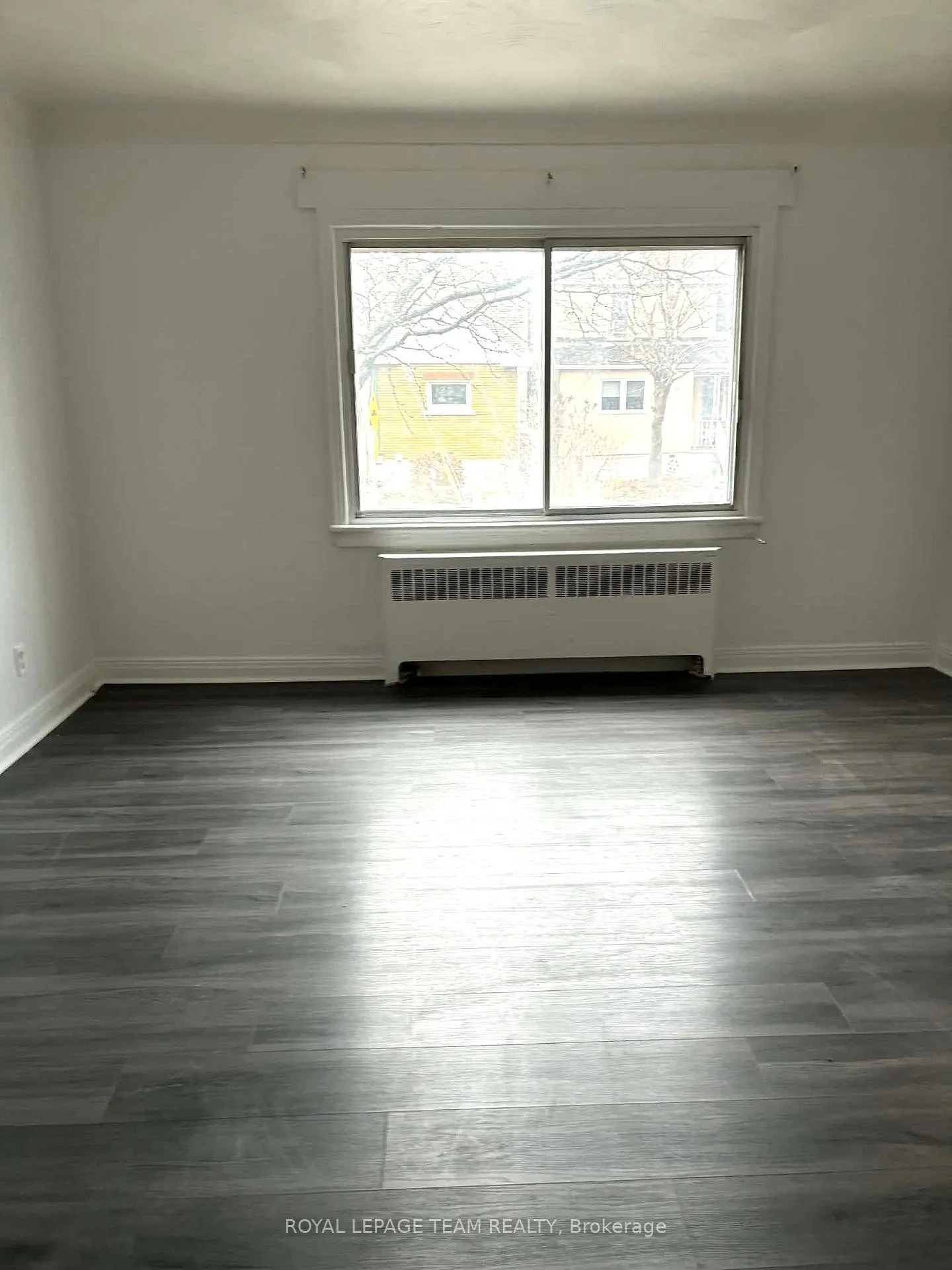 Photo 6 of Unit 3, 187 Bradley Avenue, Ottawa, Vanier — HOMEH