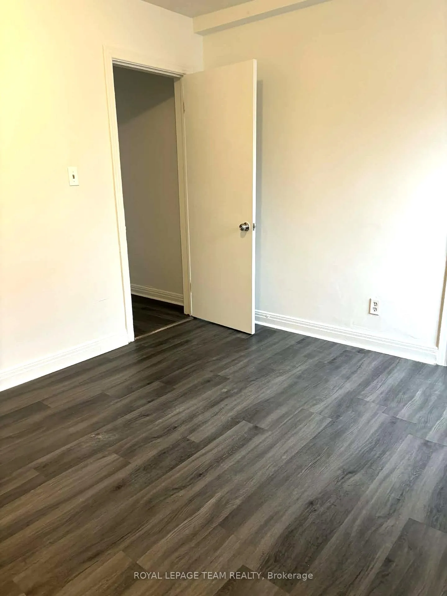 Photo 13 of Unit 3, 187 Bradley Avenue, Ottawa, Vanier — HOMEH