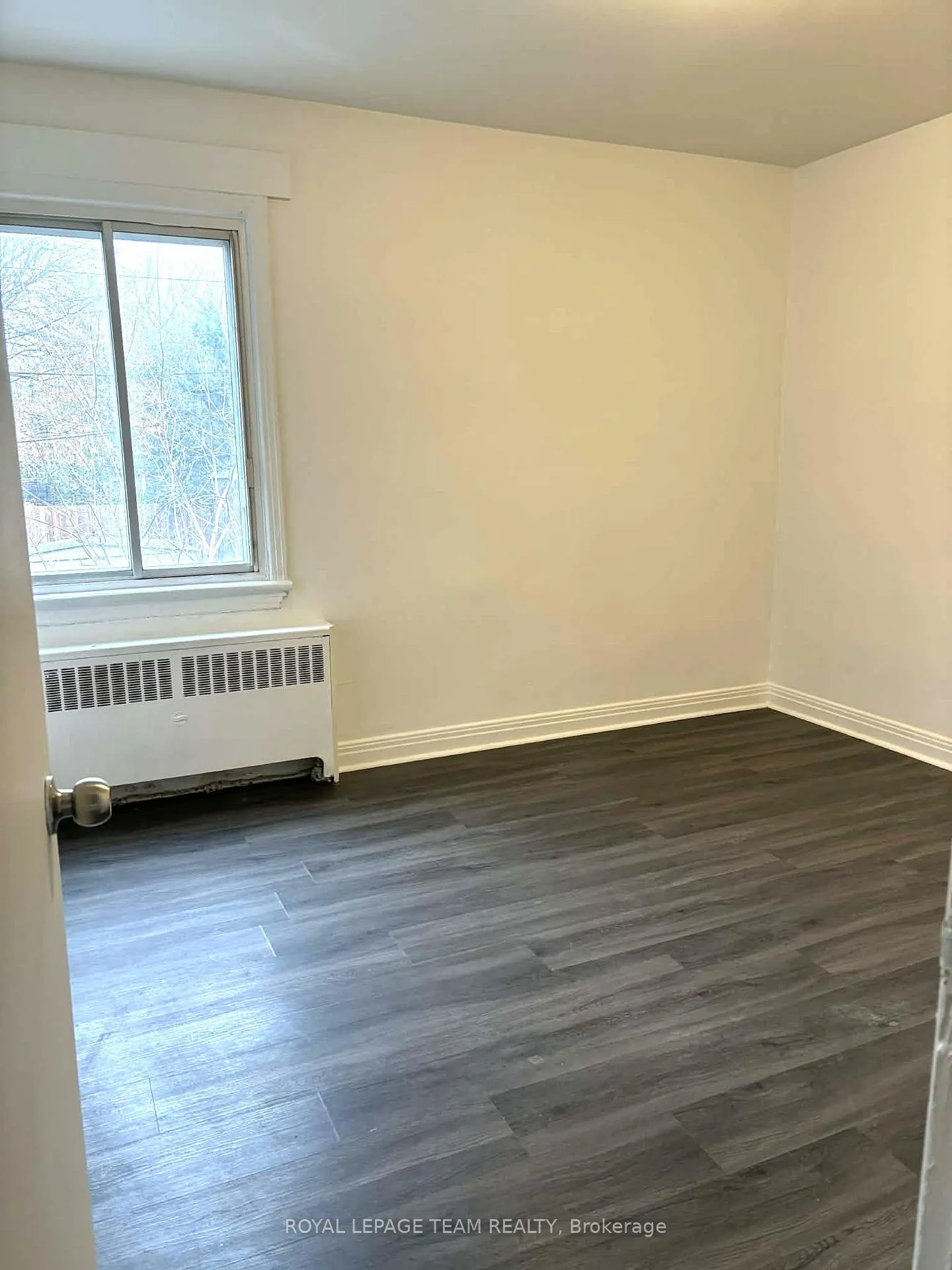 Photo 14 of Unit 3, 187 Bradley Avenue, Ottawa, Vanier — HOMEH