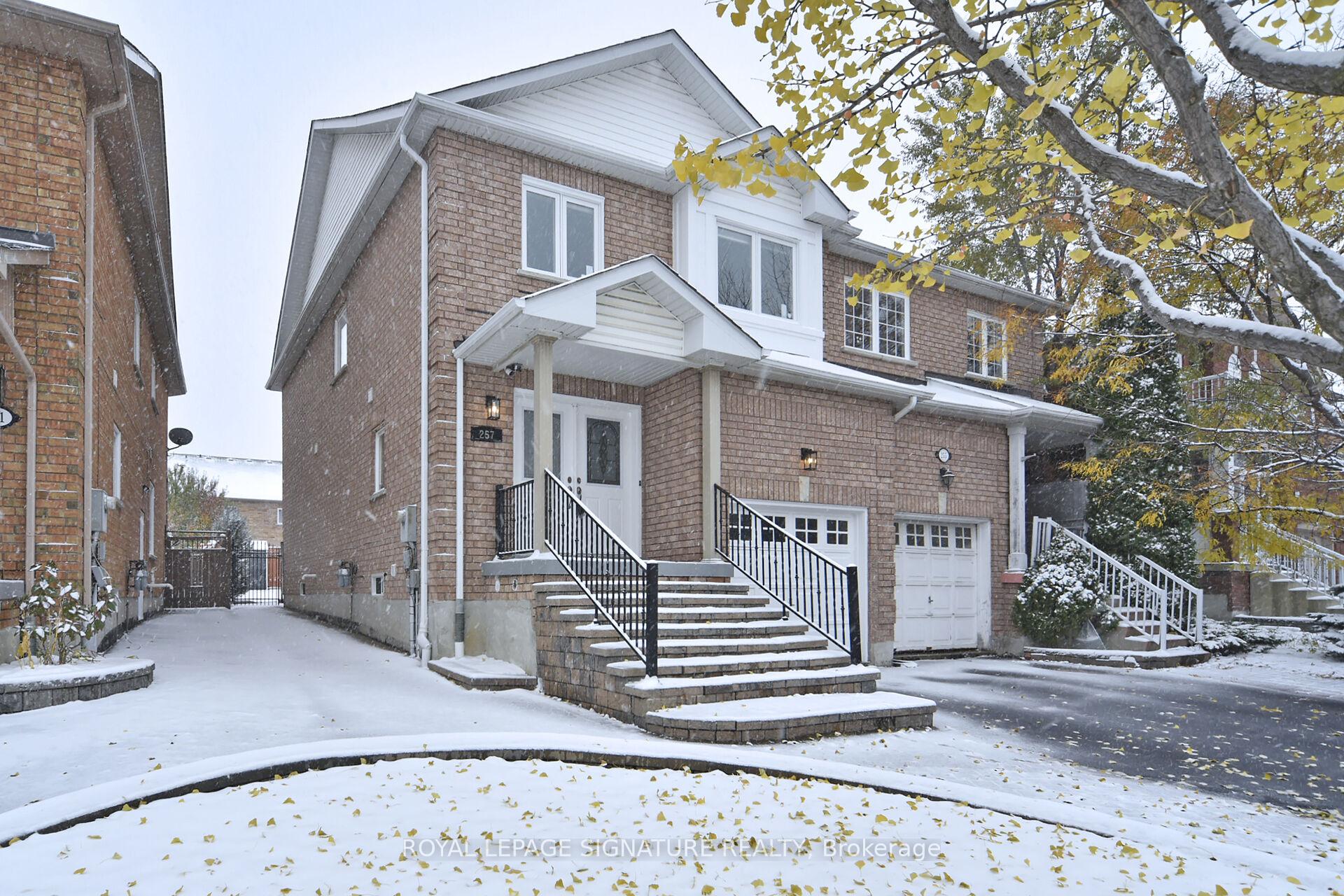 Photo 3 of 257 Deepsprings Crescent, Vaughan, Vellore Village — HOMEH