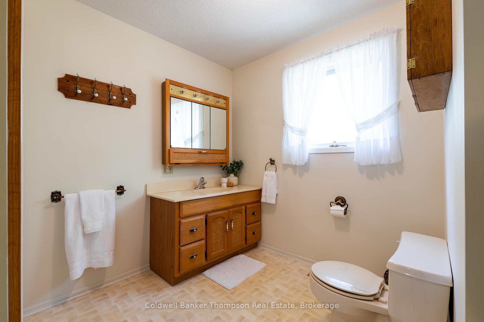 Photo 13 of 270 Garage Road, Armour — HOMEH