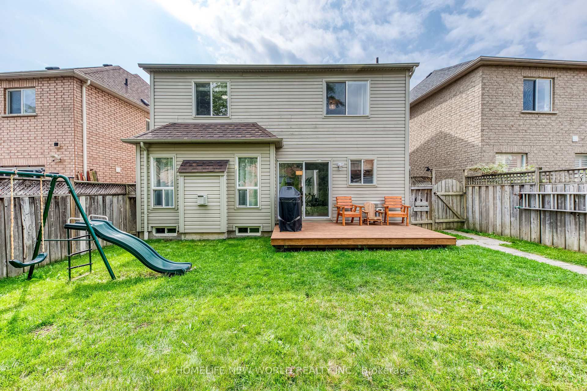 Photo 37 of 97 Mcsweeney Crescent, Ajax, Northwest Ajax — HOMEH