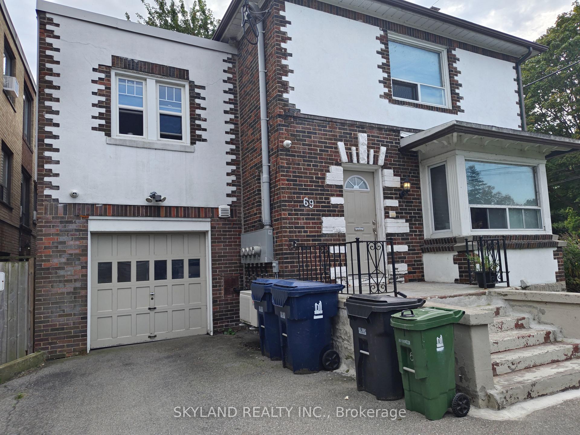 Photo 1 of Unit 3, 69 Lake Shore Drive, Etobicoke, New Toronto — HOMEH