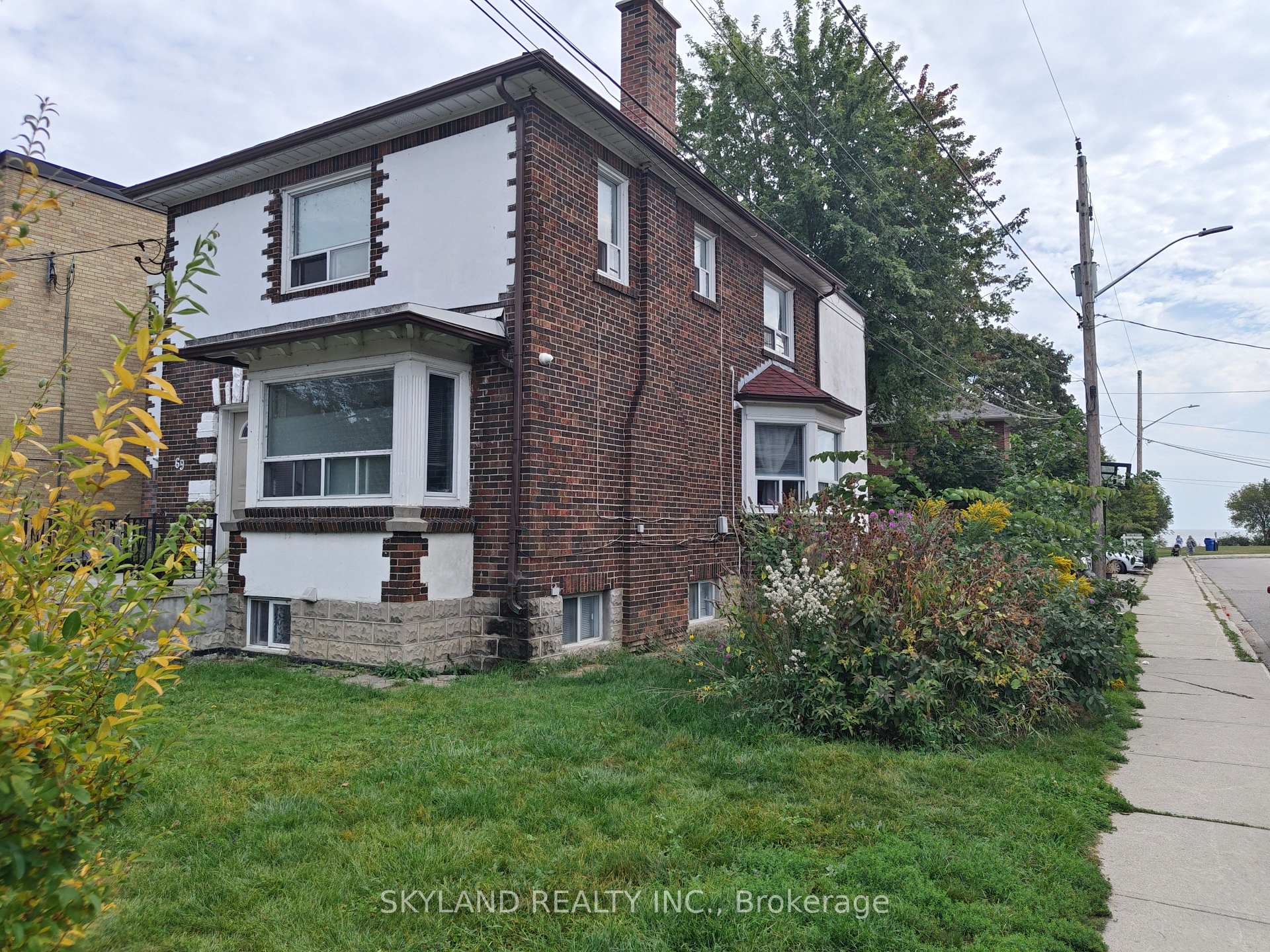 Photo 11 of Unit 3, 69 Lake Shore Drive, Etobicoke, New Toronto — HOMEH