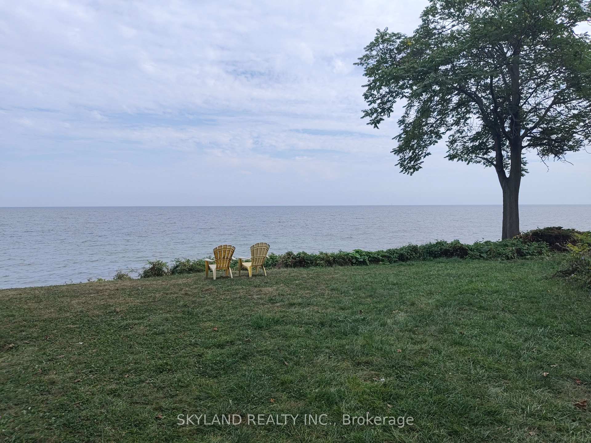 Photo 12 of Unit 3, 69 Lake Shore Drive, Etobicoke, New Toronto — HOMEH