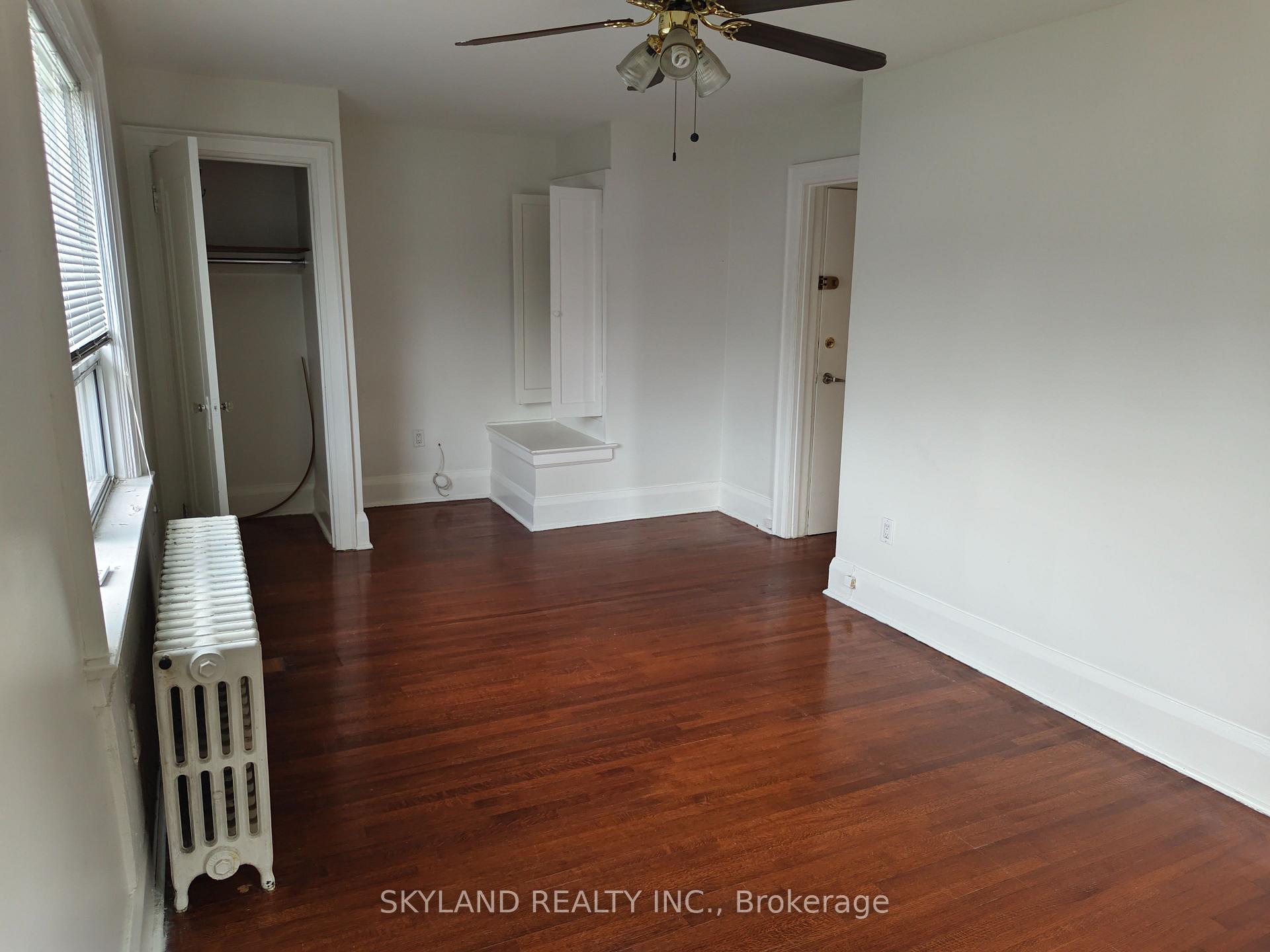 Photo 14 of Unit 3, 69 Lake Shore Drive, Etobicoke, New Toronto — HOMEH