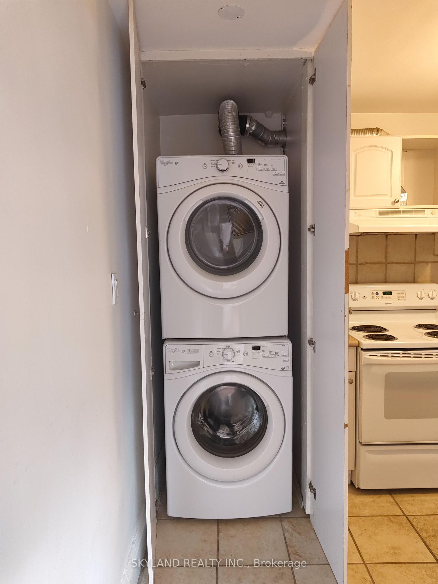 Photo 22 of Unit 3, 69 Lake Shore Drive, Etobicoke, New Toronto — HOMEH