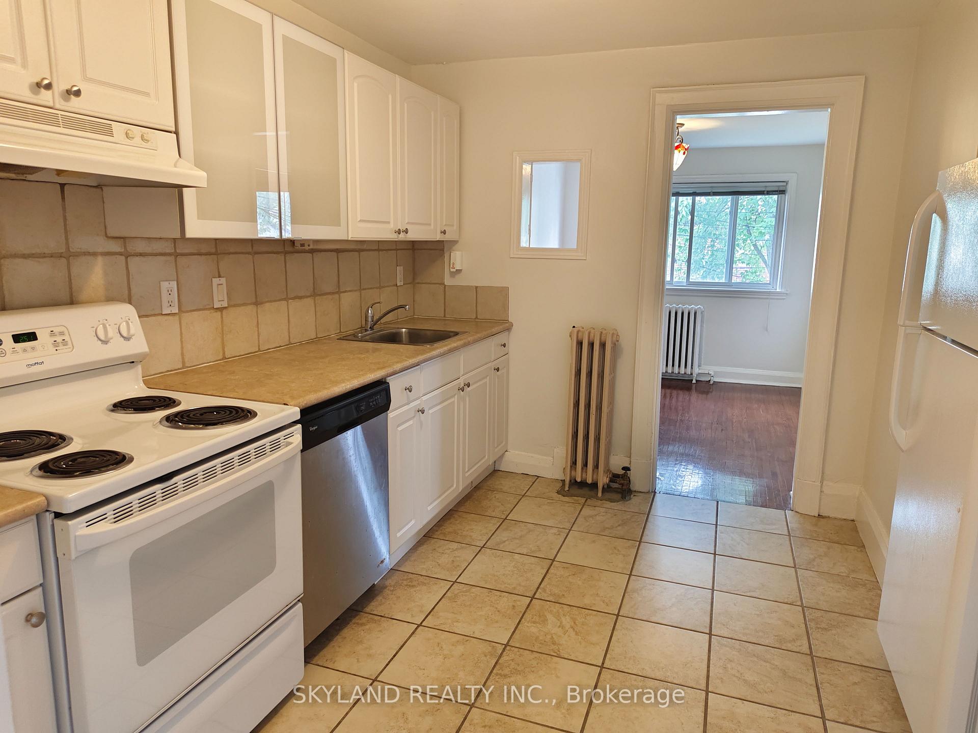 Photo 25 of Unit 3, 69 Lake Shore Drive, Etobicoke, New Toronto — HOMEH