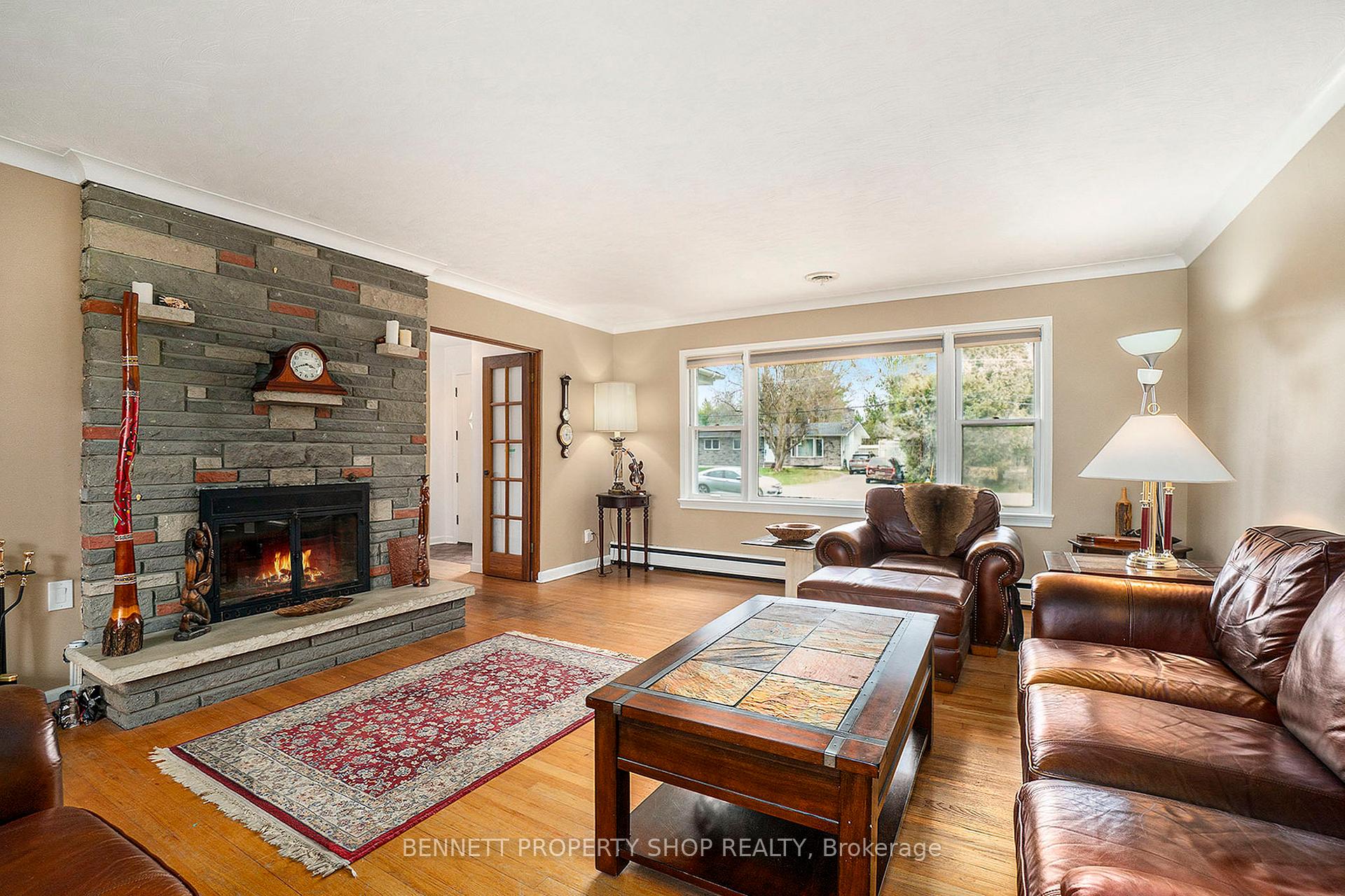 Photo 6 of 111 Arbeatha Street, Ottawa, Arbeatha Park — HOMEH