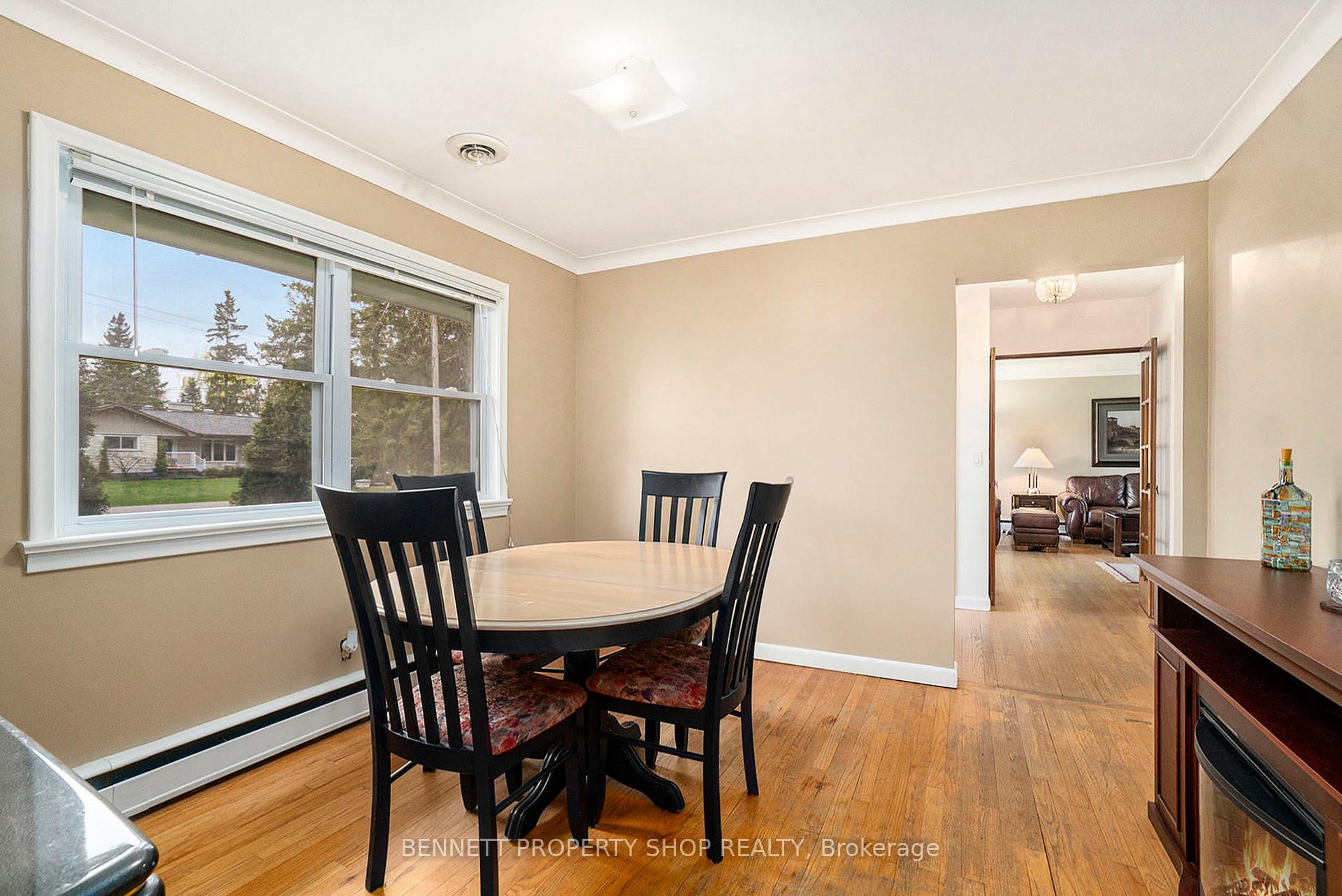 Photo 10 of 111 Arbeatha Street, Ottawa, Arbeatha Park — HOMEH