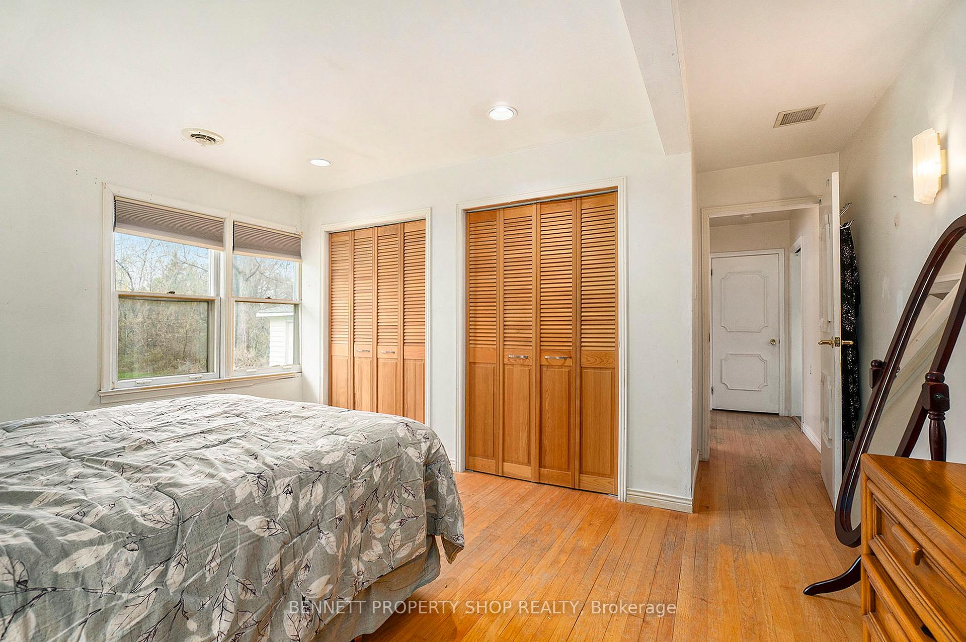 Photo 15 of 111 Arbeatha Street, Ottawa, Arbeatha Park — HOMEH