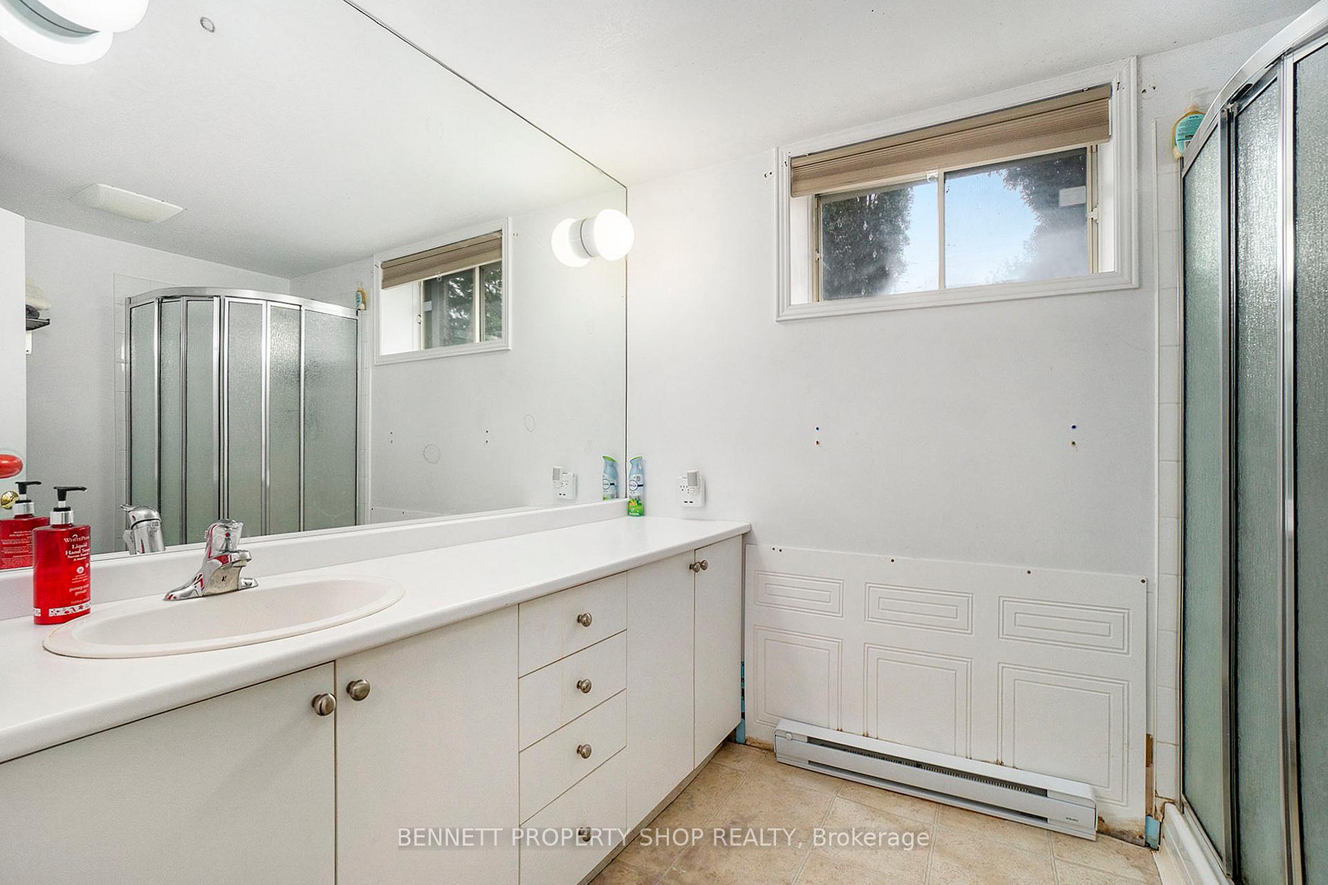 Photo 20 of 111 Arbeatha Street, Ottawa, Arbeatha Park — HOMEH