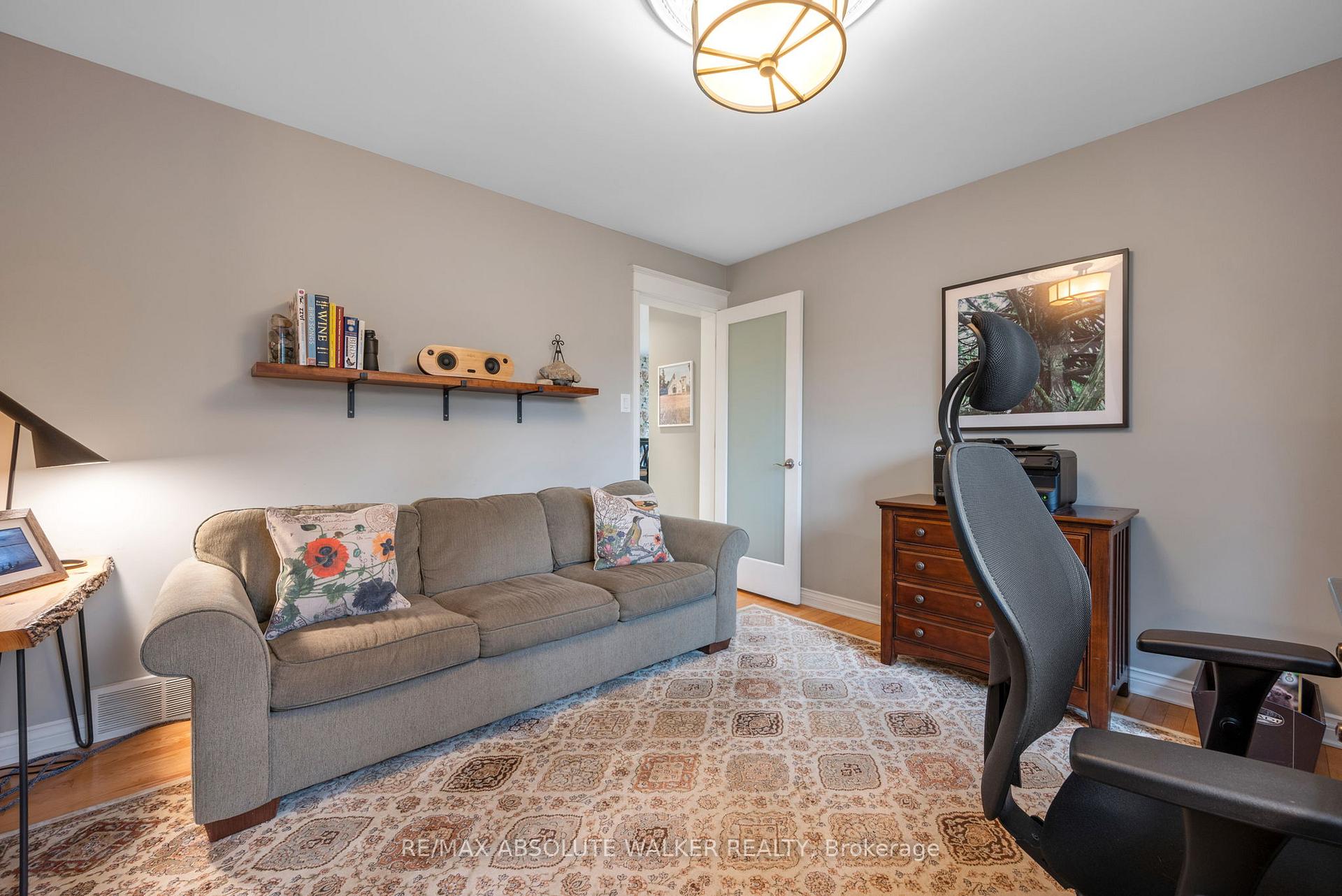 Photo 12 of 1946 Ludgate Crescent, Ottawa, Beaconwood — HOMEH