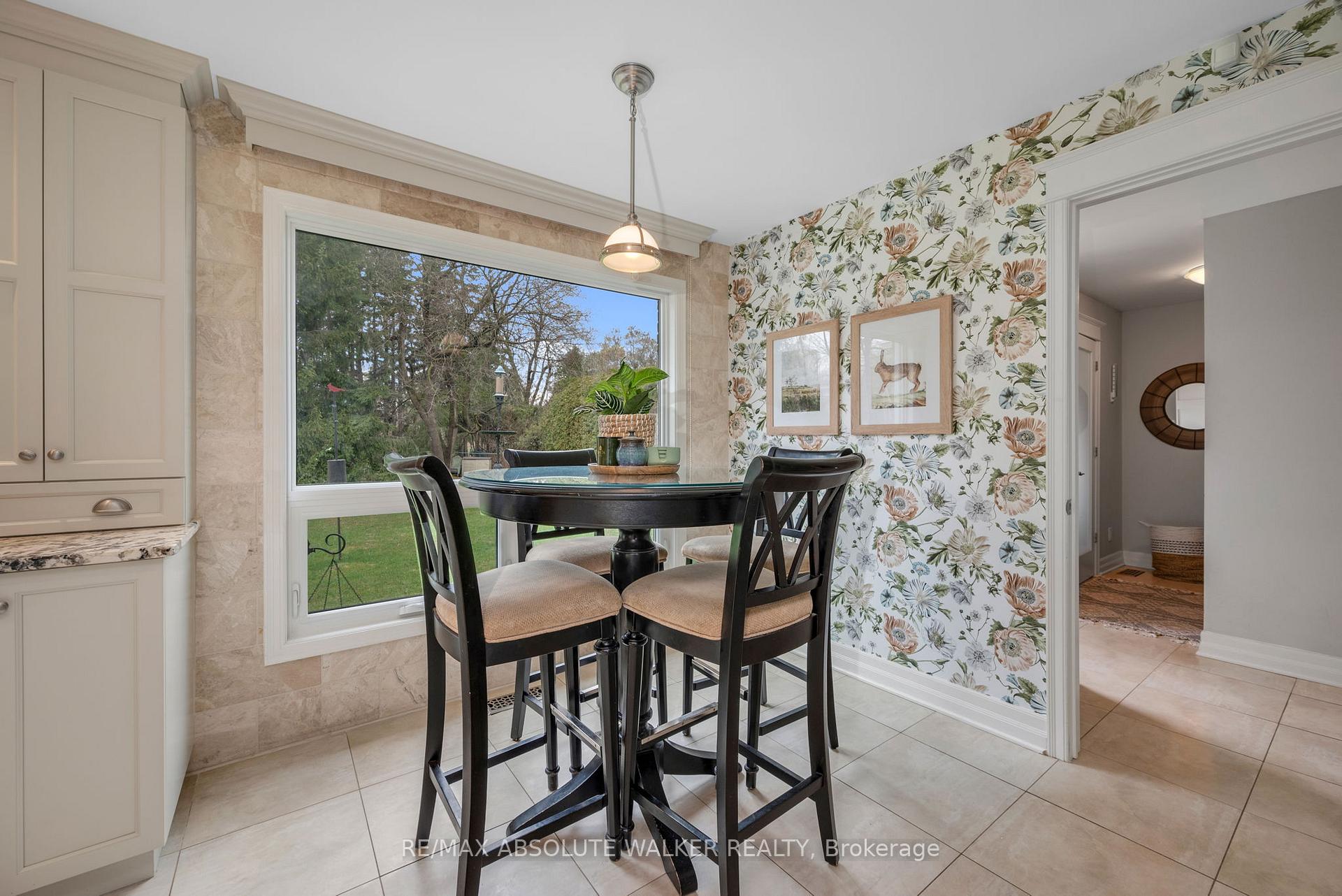 Photo 25 of 1946 Ludgate Crescent, Ottawa, Beaconwood — HOMEH