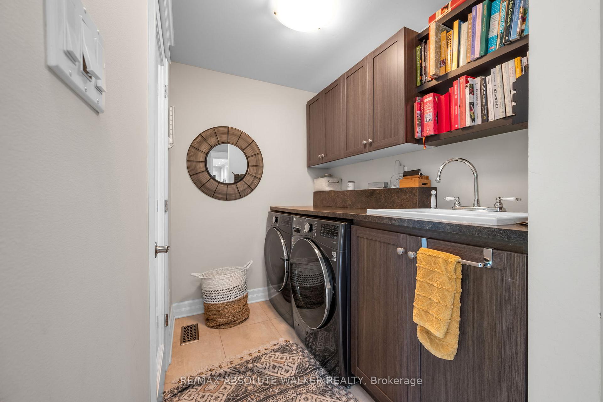 Photo 18 of 1946 Ludgate Crescent, Ottawa, Beaconwood — HOMEH