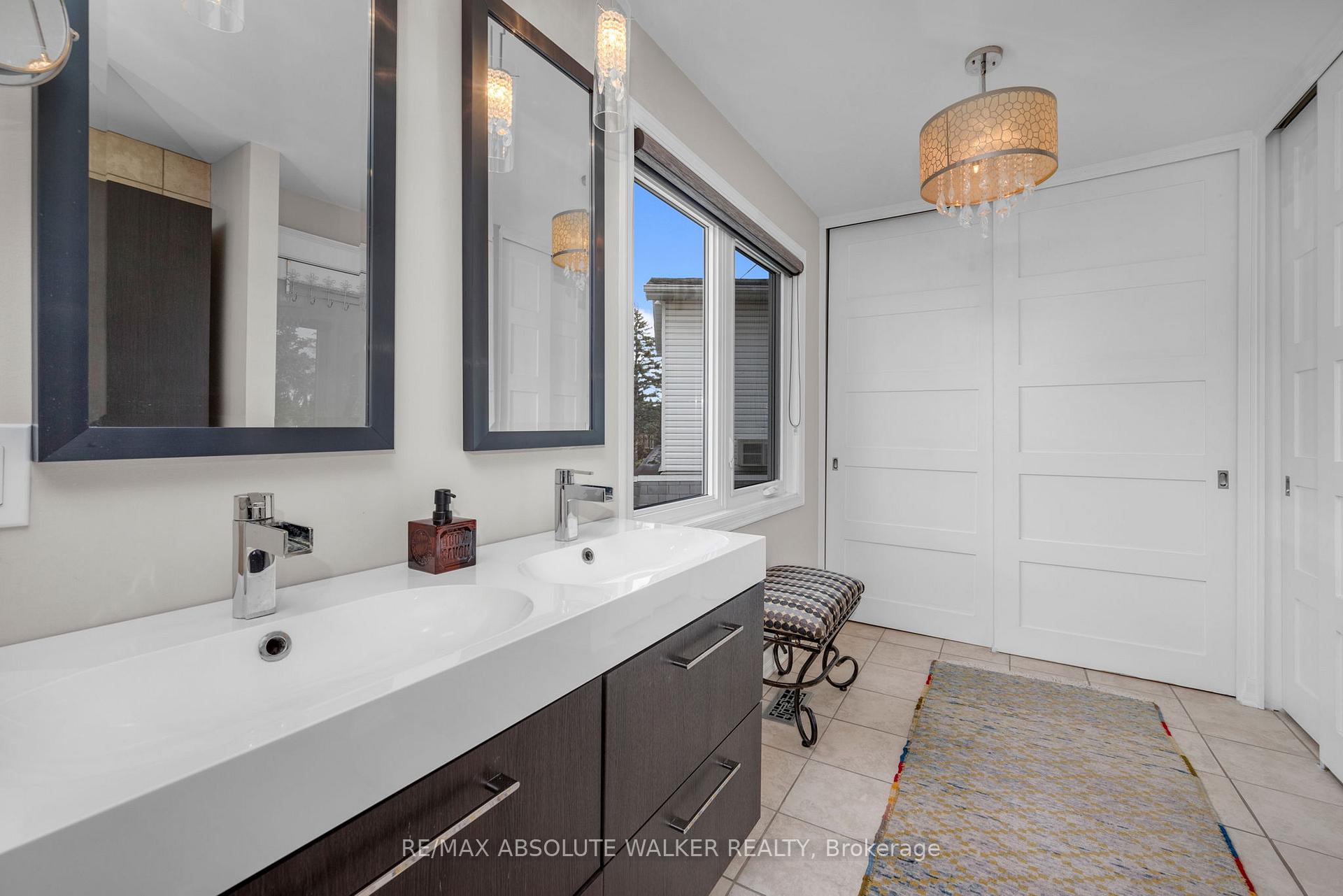 Photo 20 of 1946 Ludgate Crescent, Ottawa, Beaconwood — HOMEH