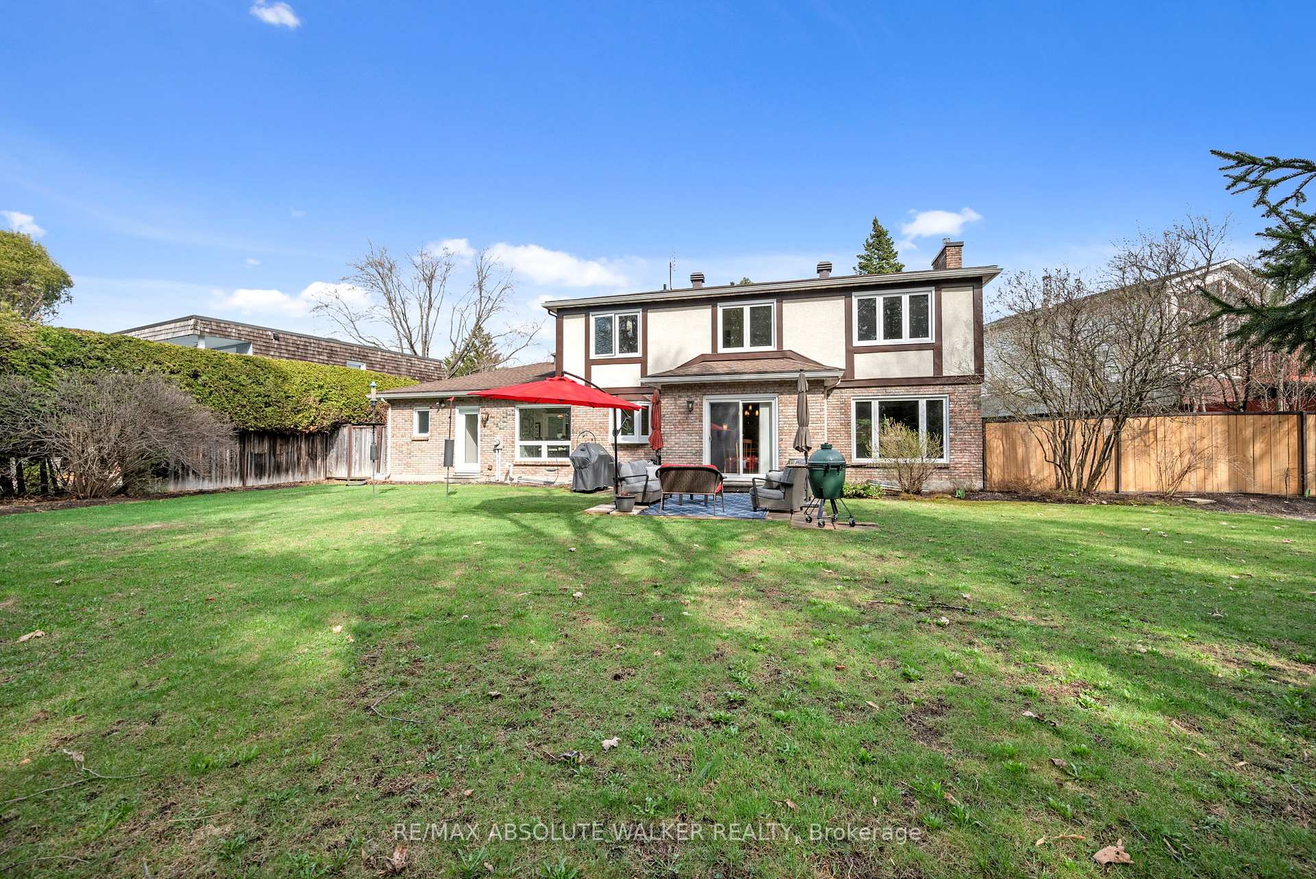 Photo 37 of 1946 Ludgate Crescent, Ottawa, Beaconwood — HOMEH