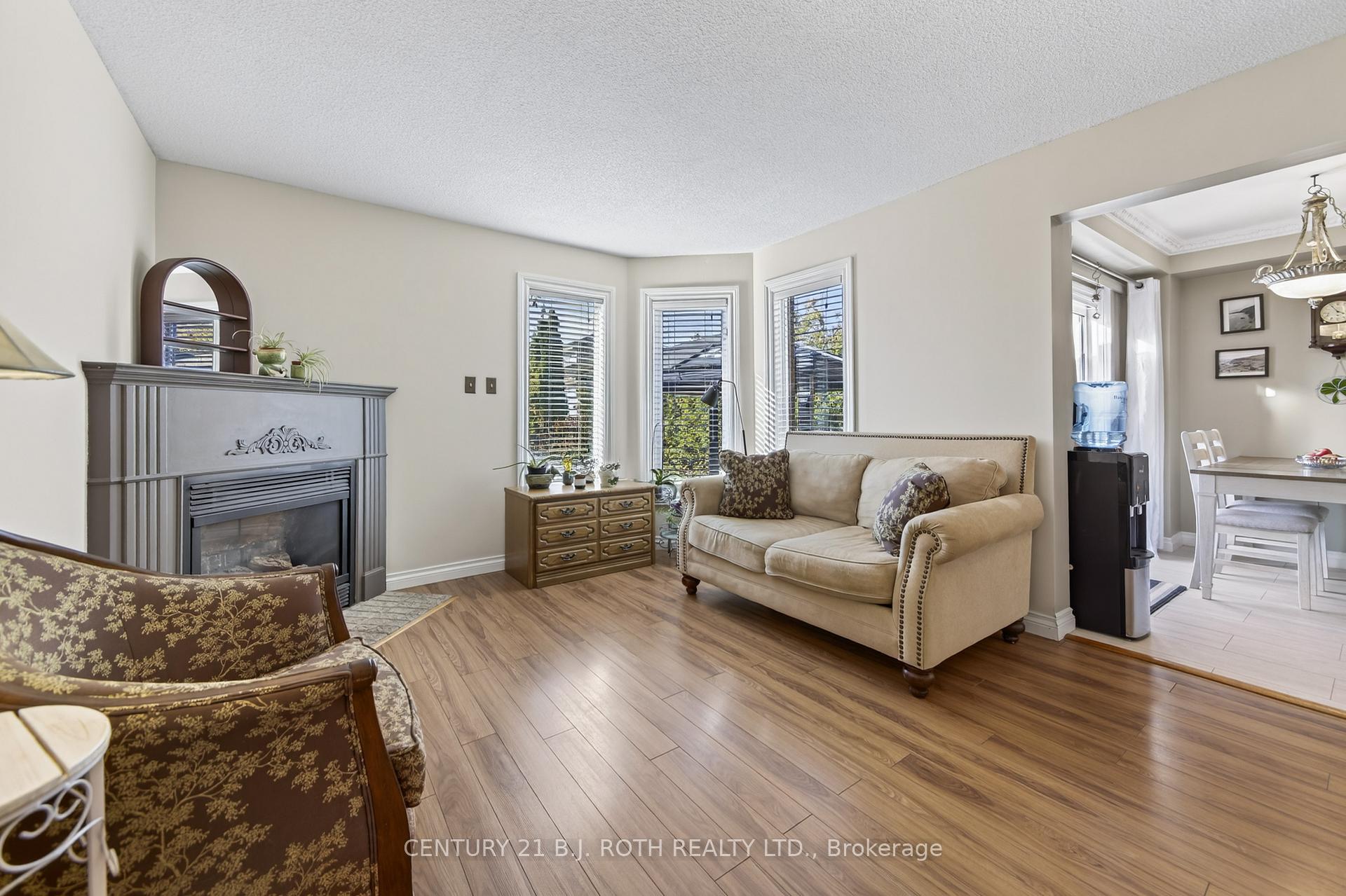 Photo 14 of 73 Rundle Crescent, Barrie, Holly — HOMEH