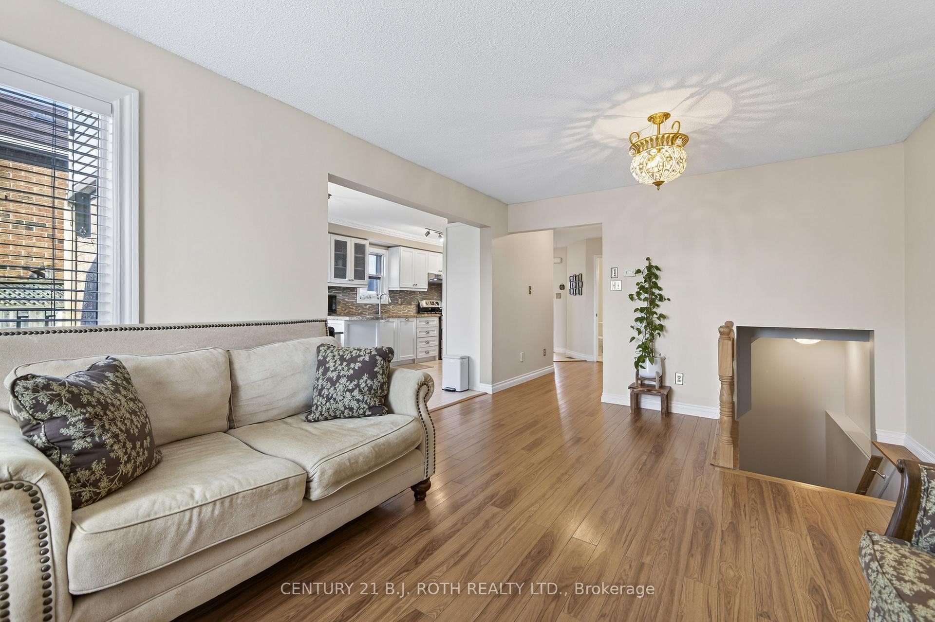 Photo 15 of 73 Rundle Crescent, Barrie, Holly — HOMEH