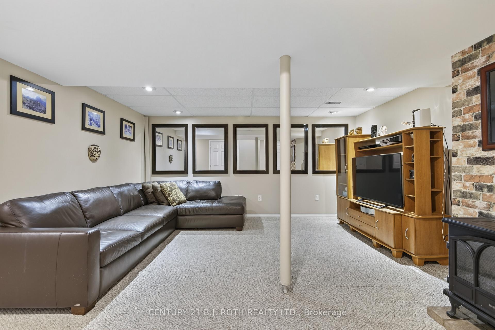 Photo 24 of 73 Rundle Crescent, Barrie, Holly — HOMEH