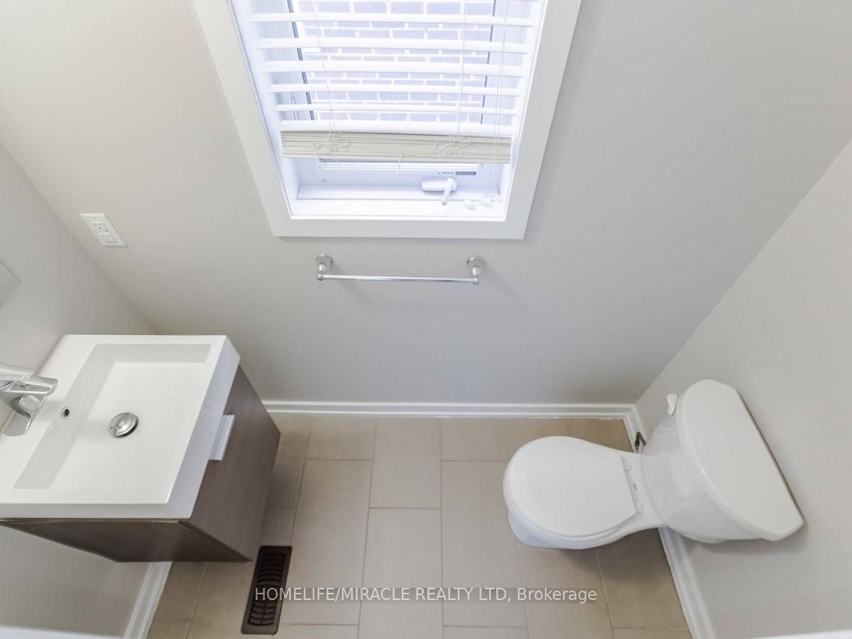 Photo 28 of Unit Upper, 414 Queen Mary Drive, Brampton, Northwest Brampton — HOMEH