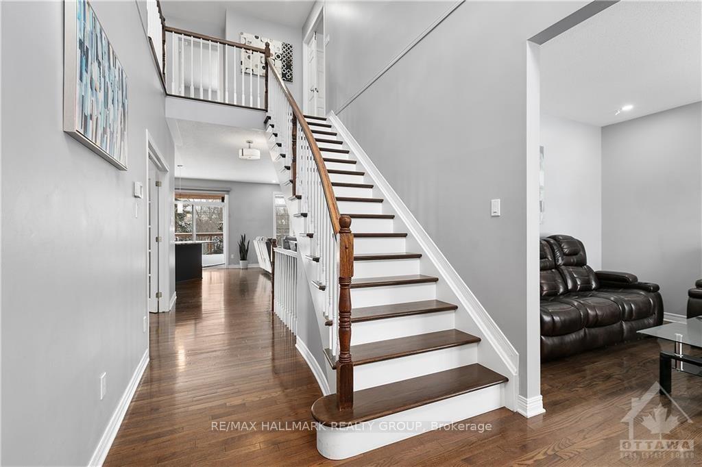 Photo 2 of 4464 Shoreline Drive, Ottawa, Riverside South/Gloucester Glen — HOMEH