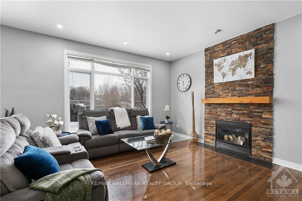 Photo 3 of 4464 Shoreline Drive, Ottawa, Riverside South/Gloucester Glen — HOMEH