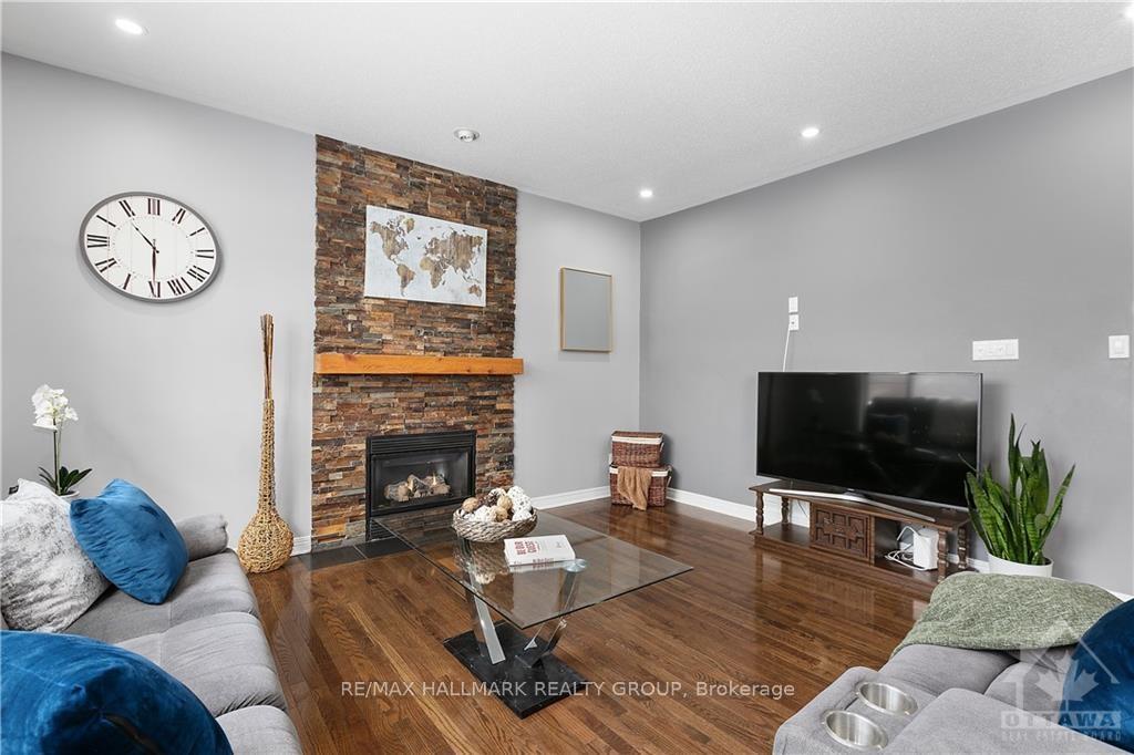 Photo 4 of 4464 Shoreline Drive, Ottawa, Riverside South/Gloucester Glen — HOMEH