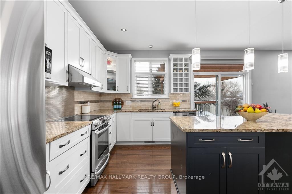 Photo 9 of 4464 Shoreline Drive, Ottawa, Riverside South/Gloucester Glen — HOMEH