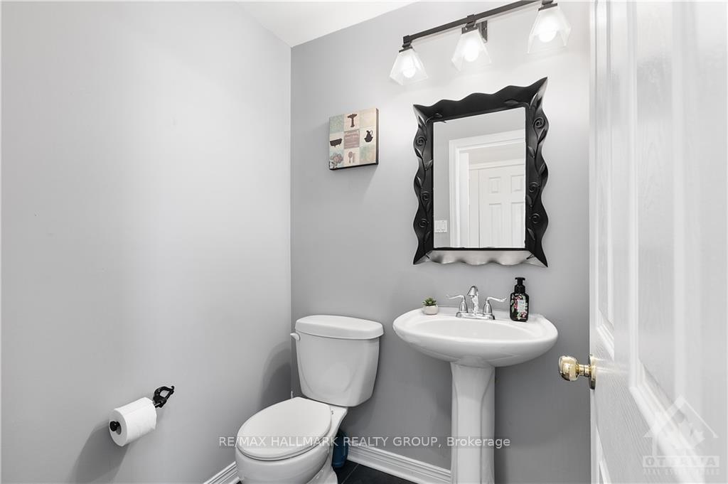 Photo 10 of 4464 Shoreline Drive, Ottawa, Riverside South/Gloucester Glen — HOMEH