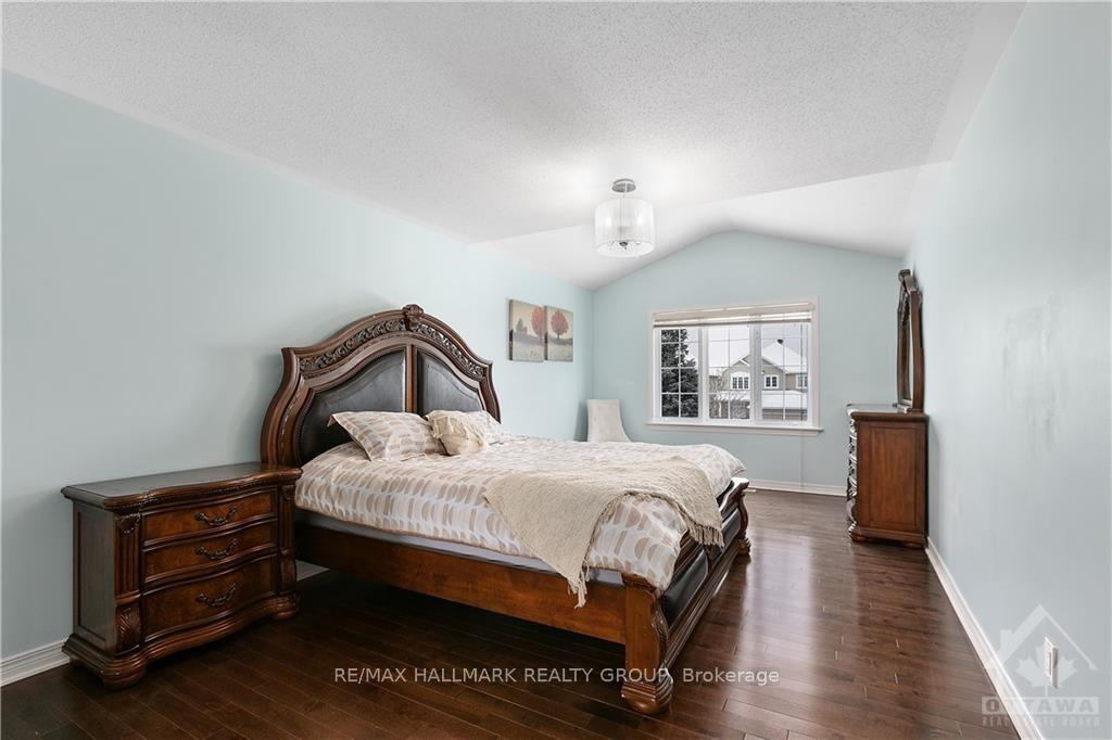 Photo 13 of 4464 Shoreline Drive, Ottawa, Riverside South/Gloucester Glen — HOMEH