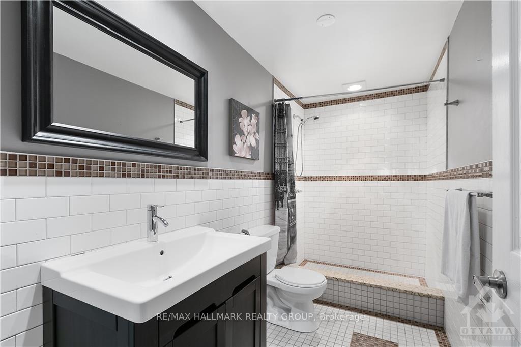 Photo 23 of 4464 Shoreline Drive, Ottawa, Riverside South/Gloucester Glen — HOMEH