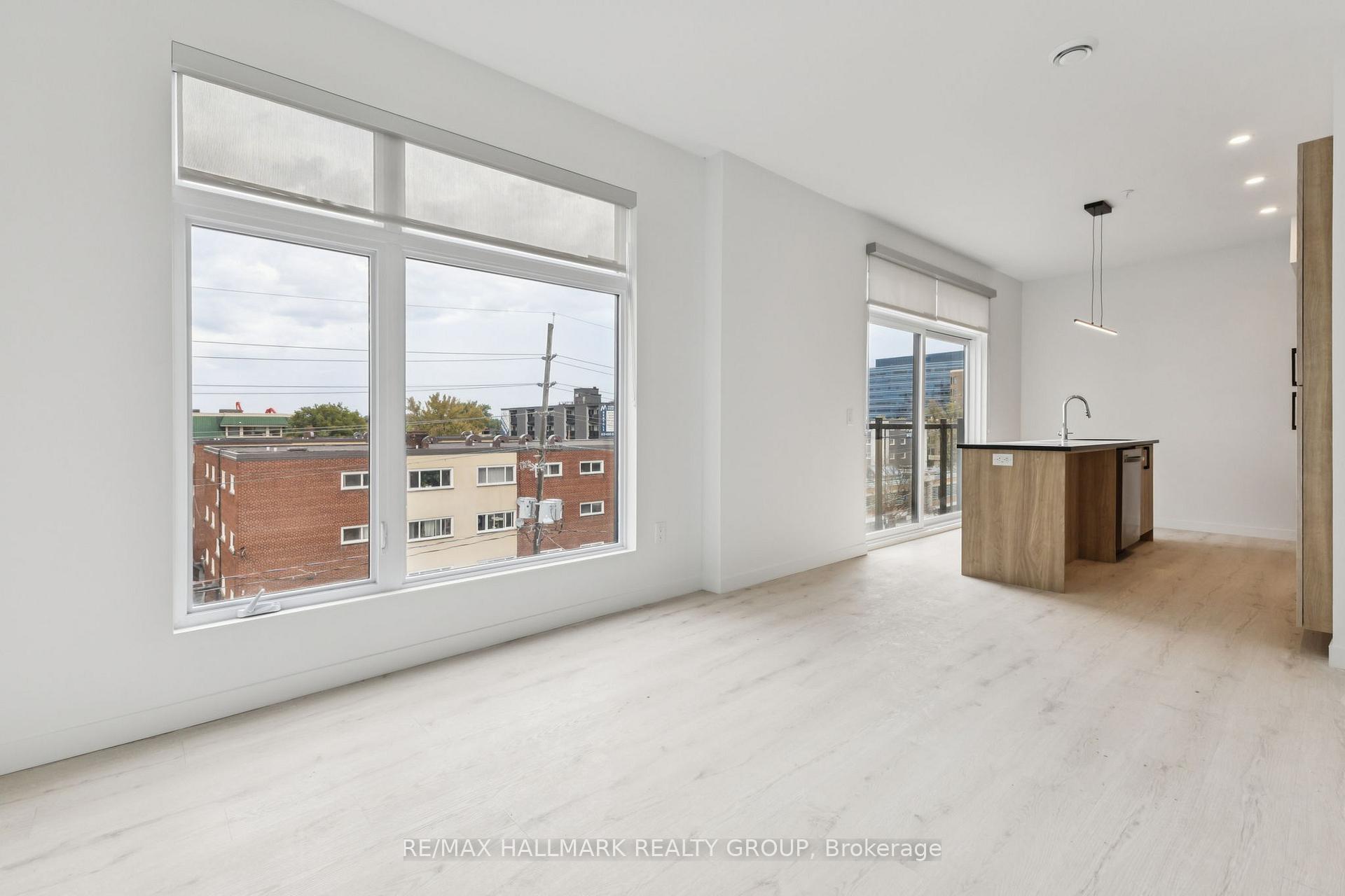Photo 7 of 26 Mcarthur Avenue, Ottawa, Vanier — HOMEH