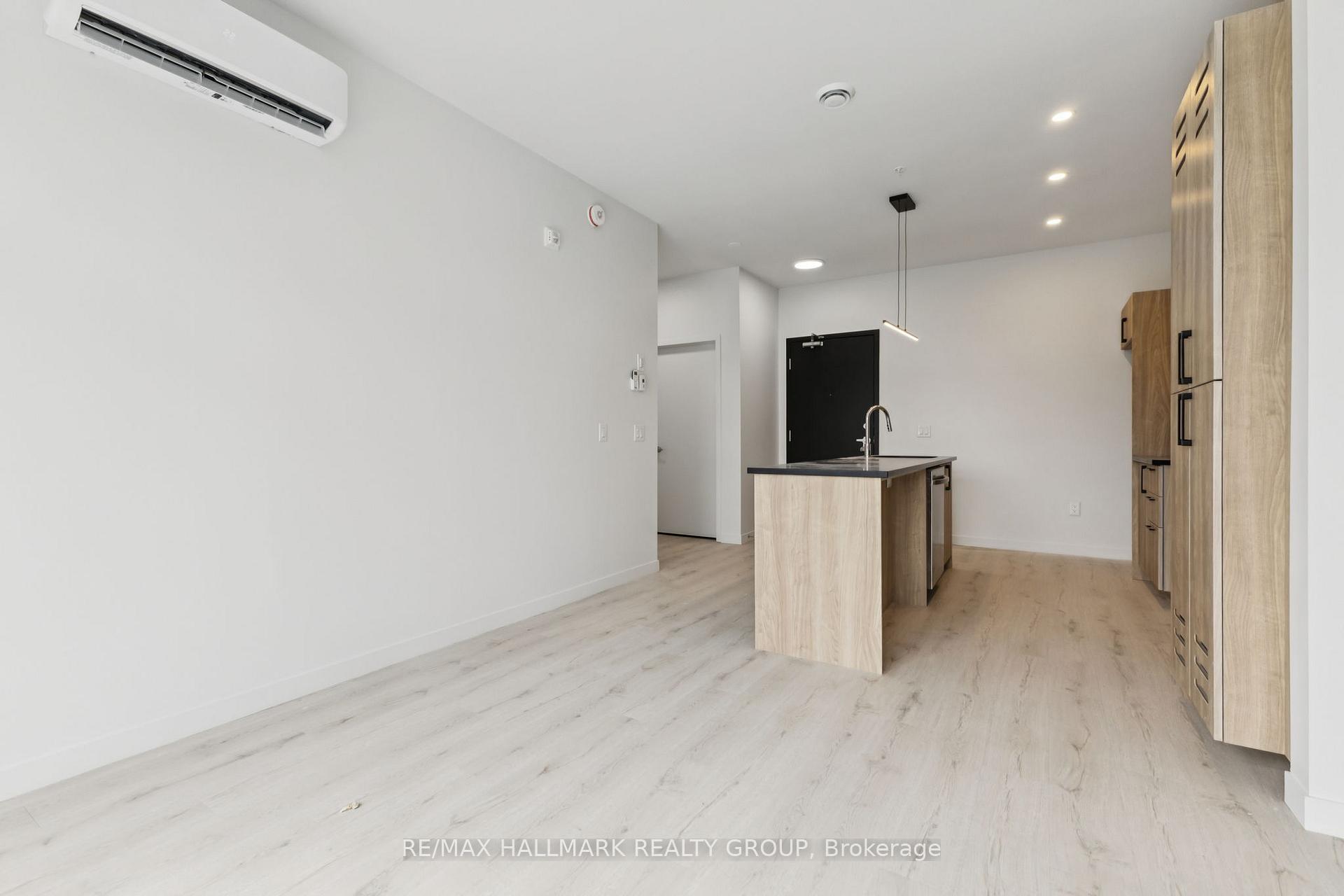 Photo 21 of 26 Mcarthur Avenue, Ottawa, Vanier — HOMEH
