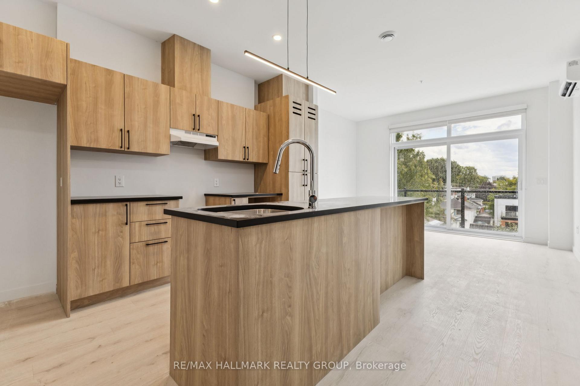Photo 22 of 26 Mcarthur Avenue, Ottawa, Vanier — HOMEH